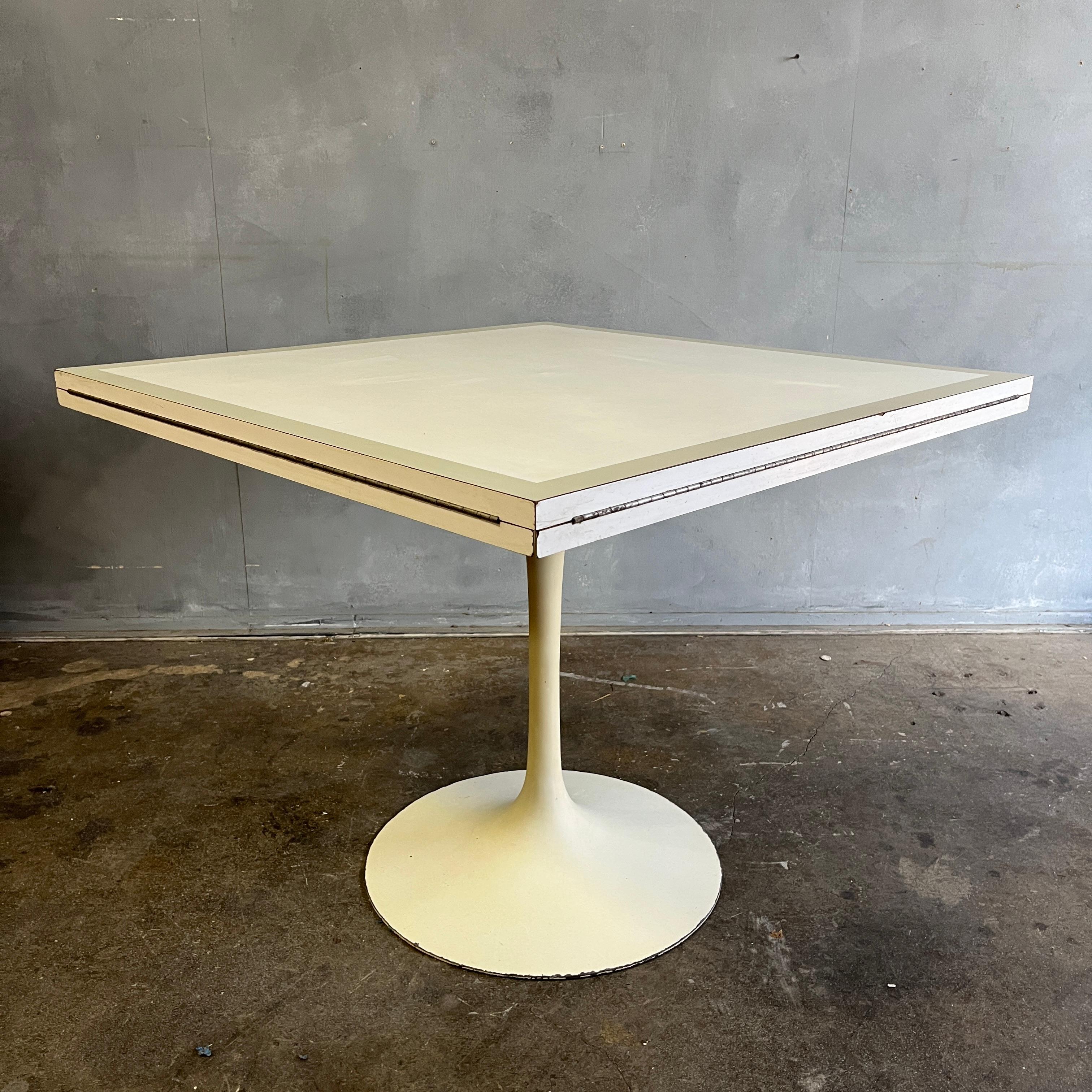 Alexander Girard Table for The Dragon Peak House In Good Condition For Sale In BROOKLYN, NY