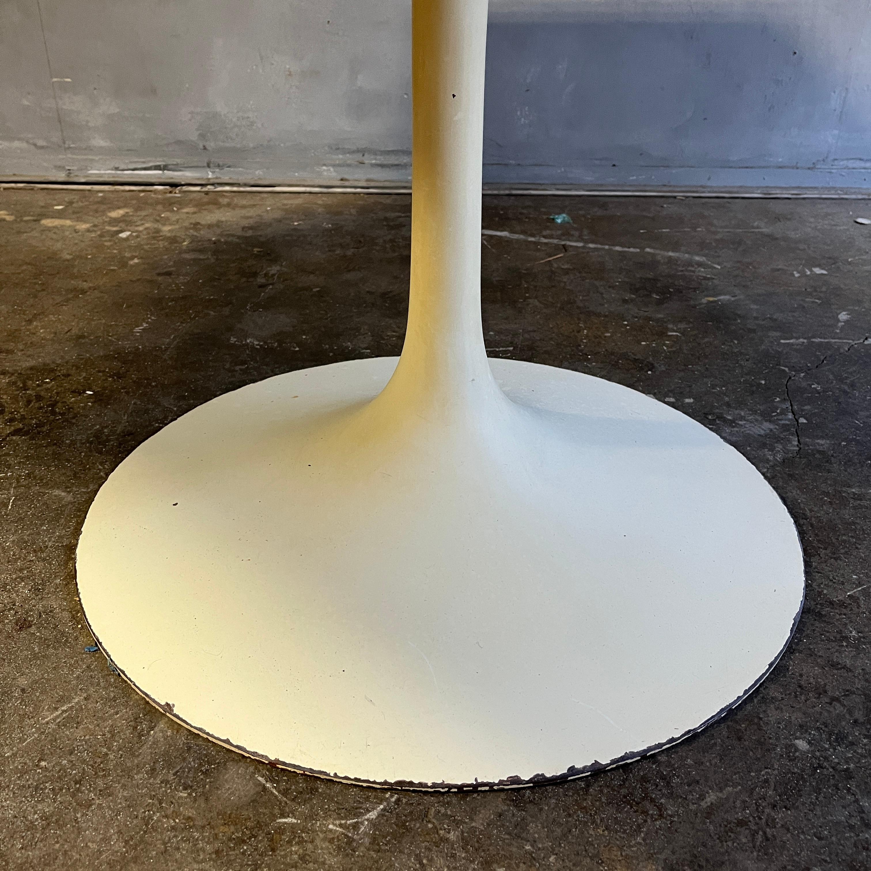 Mesa Alexander Girard para la Casa del Pico del Dragón Acero en venta