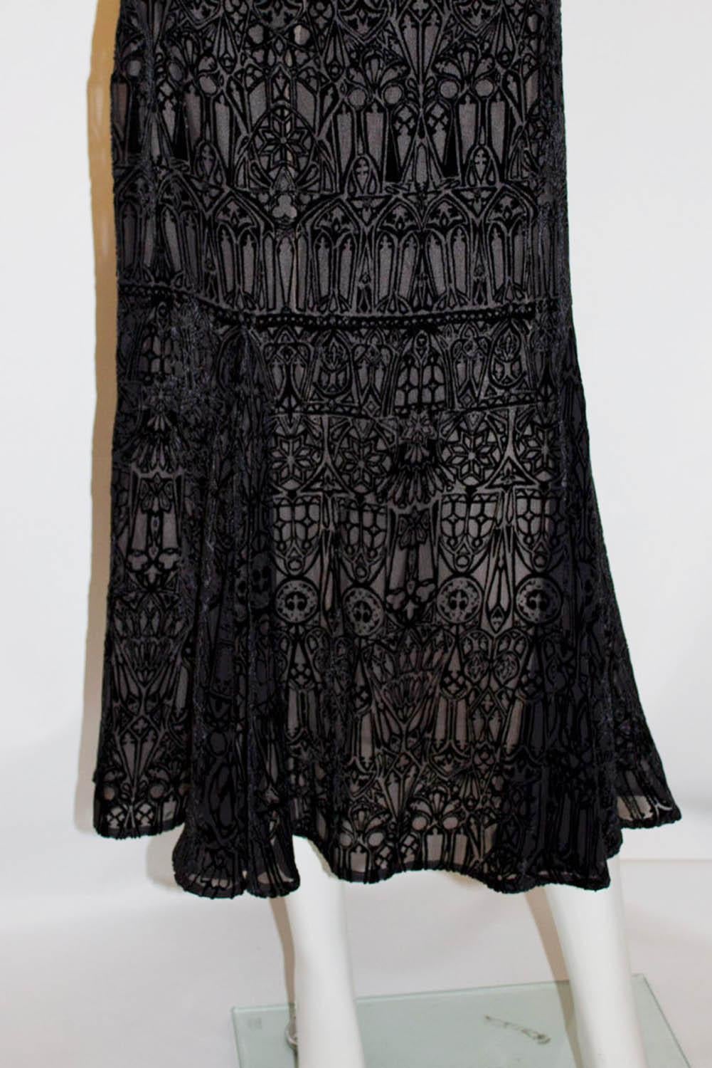 Alexander Mc Queen Devoree Velvet Silk Lined Skirt For Sale 2