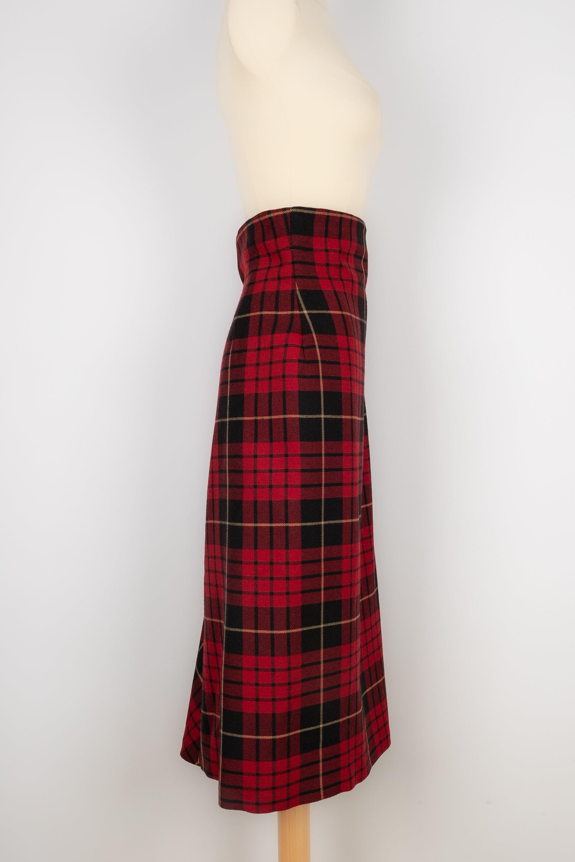 Alexander Mc Queen Wool Tartan Skirt, 2006 In Excellent Condition In SAINT-OUEN-SUR-SEINE, FR