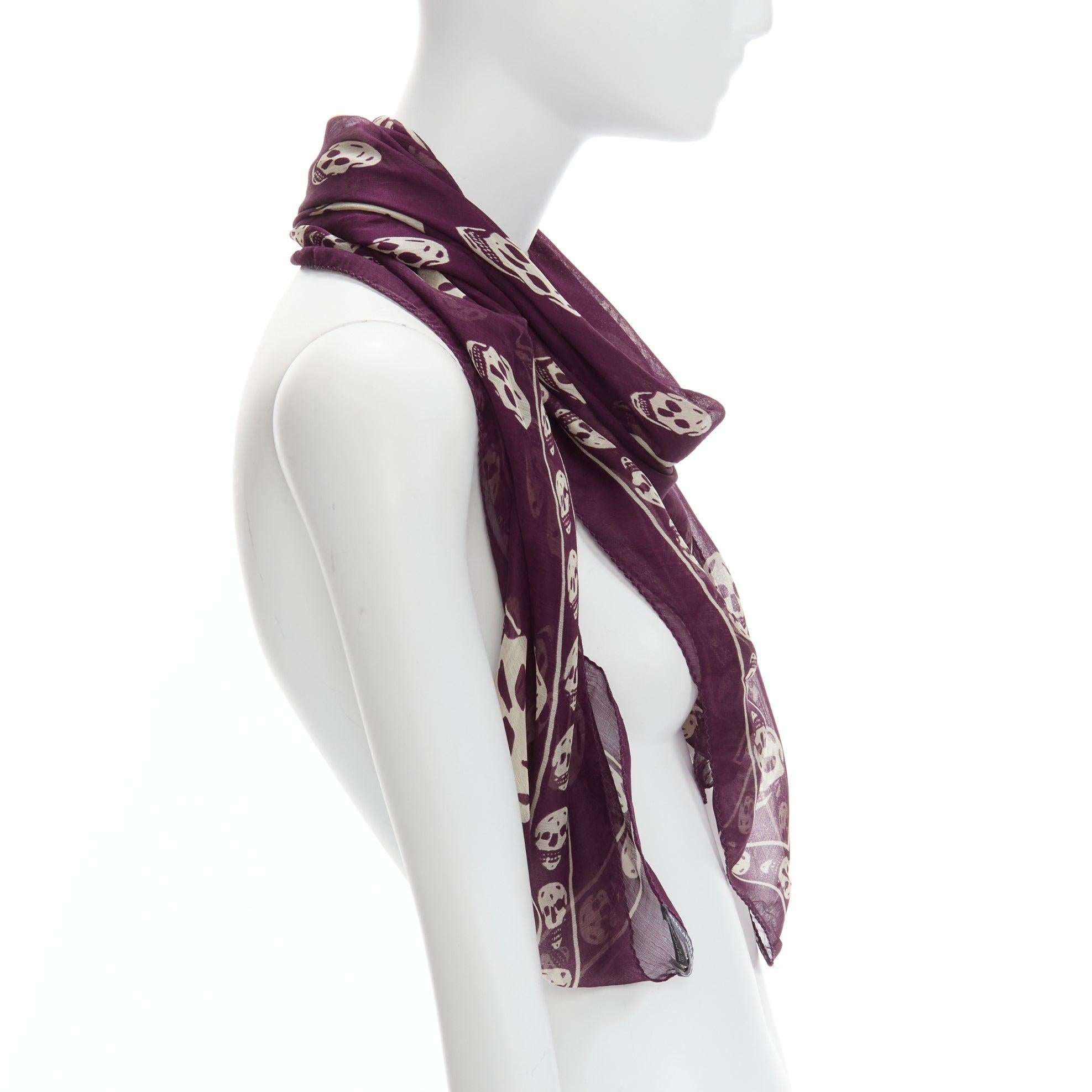 Women's ALEXANDER MCQUEEN 100% silk purple cream skull print logo scarf