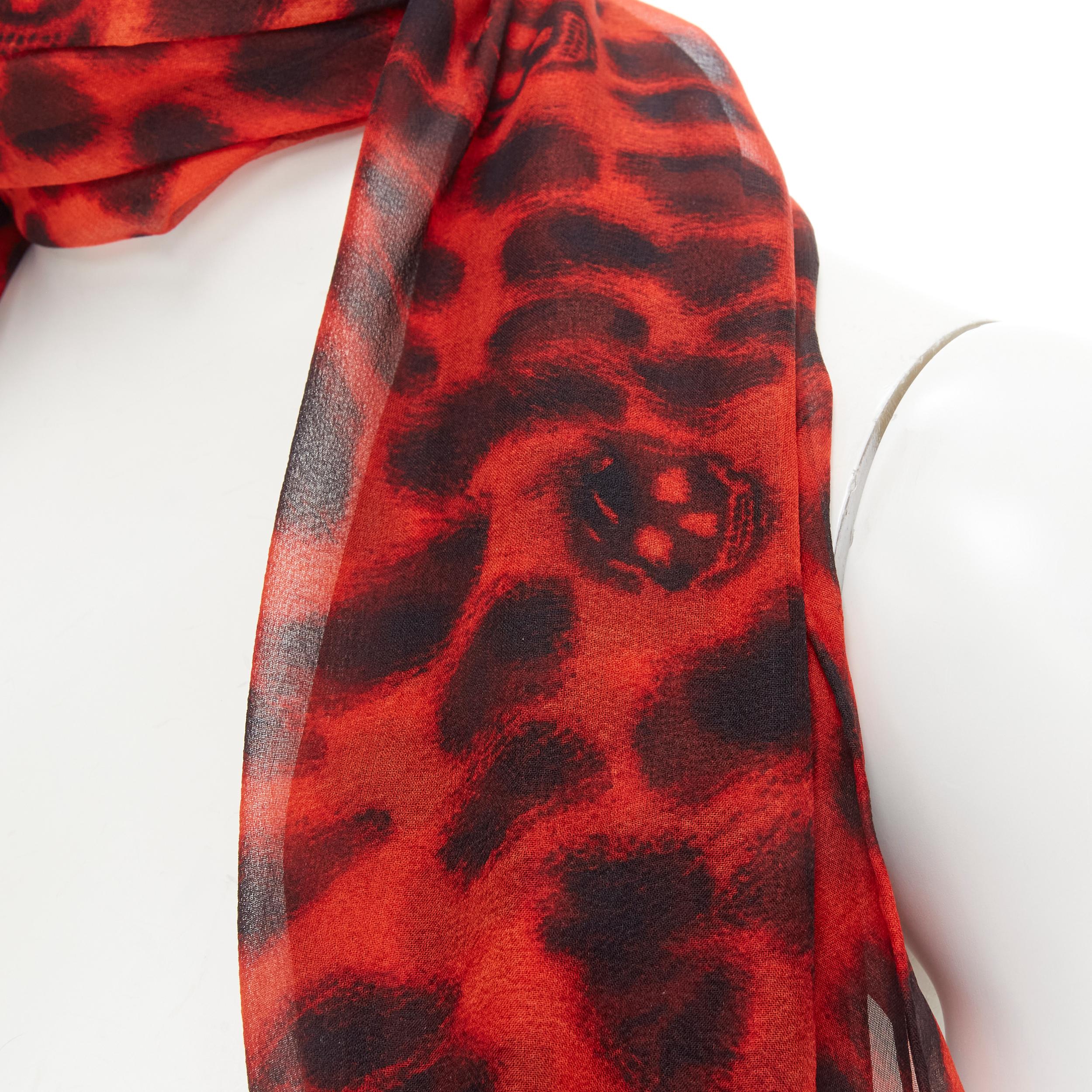 ALEXANDER MCQUEEN 100% silk red leopard spotted skull print scarf 
Reference: JNWG/A00005 
Brand: Alexander McQueen 
Designer: Alexander McQueen 
Material: Silk 
Color: Red 
Pattern: Leopard 
Made in: Italy 

CONDITION: 
Condition: Excellent, this