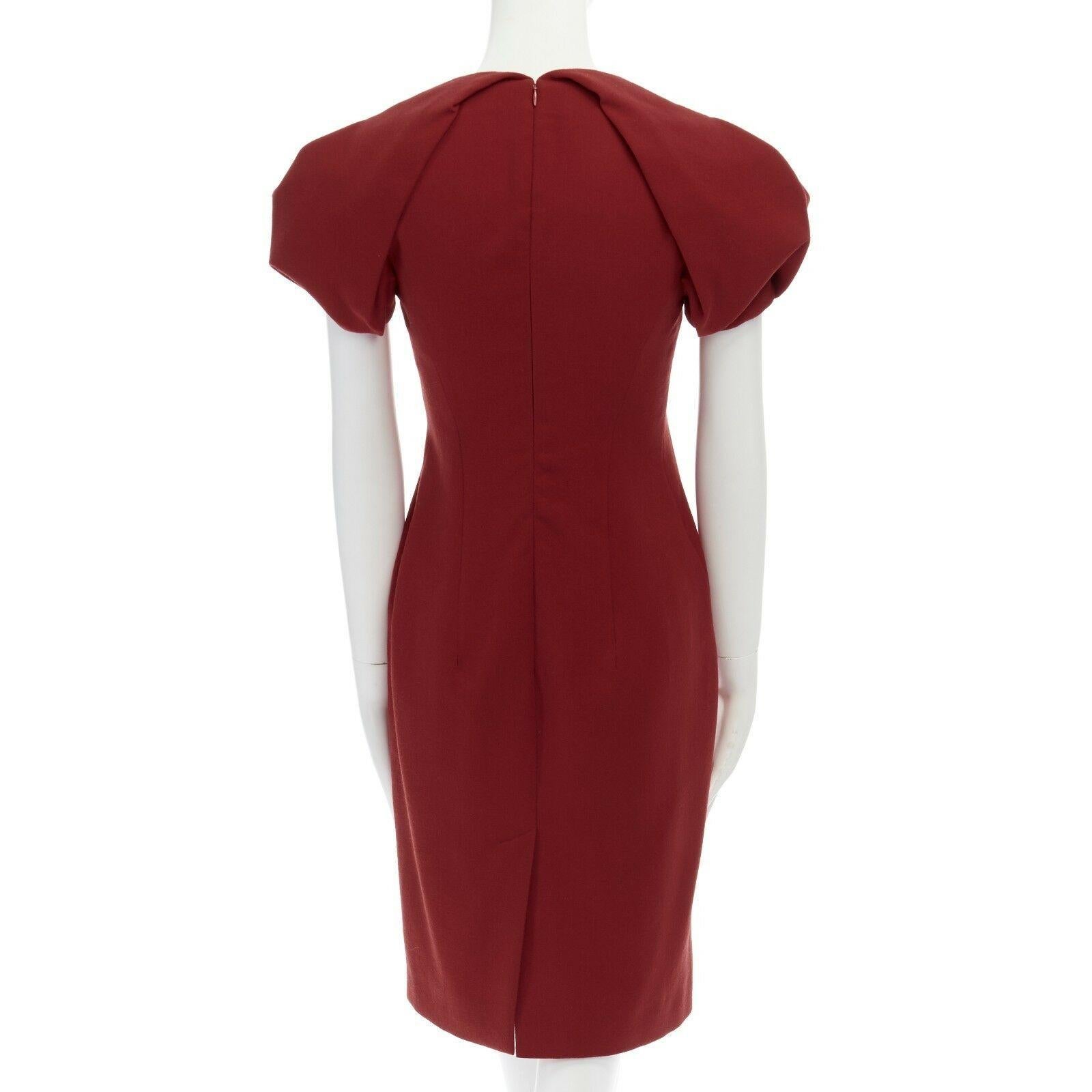 ALEXANDER MCQUEEN 100% wool crepe V-neck pleated sleeves cocktail dress IT38 XS
Designer: Alexander McQueen
Material: Wool
Color: red
Extra Details: 100% wool crepe. Red. V-neck. Pleated voluminous short sleeves. Tonal stitching. Fully lined in