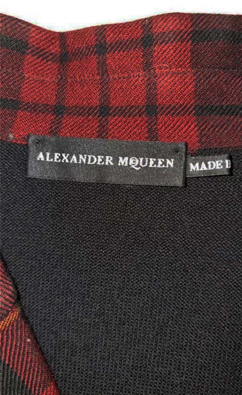 Alexander McQueen 100% WOOL TARTAN MEN'S CARDIGAN size M 1