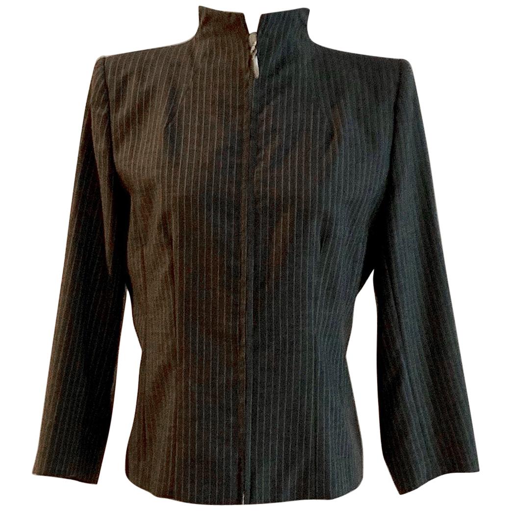 Alexander McQueen - Blazer tailleur gris à rayures et fermeture éclair sur le devant, années 1990