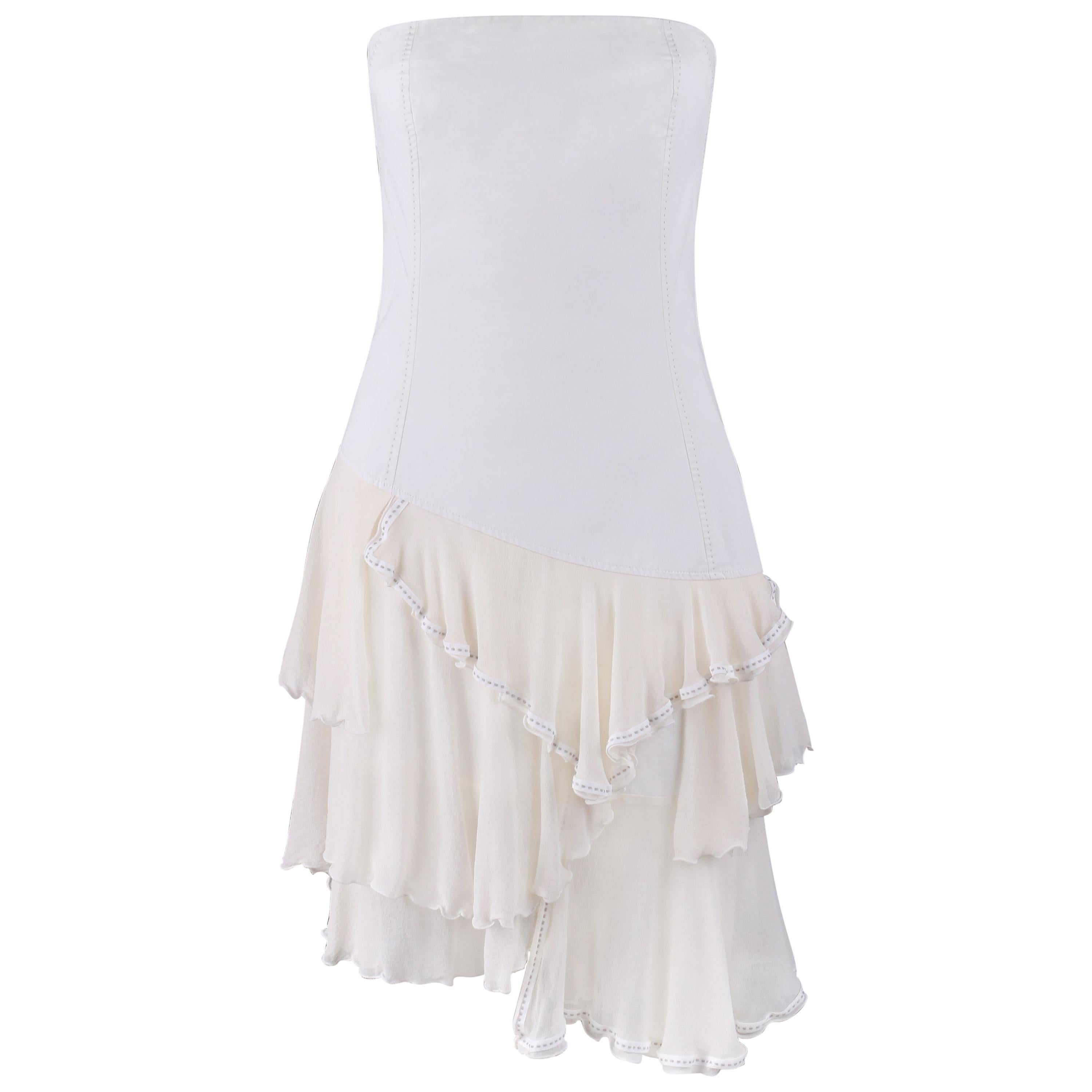 ALEXANDER McQUEEN 1996 „The Hunger“ Asymmetrisches Kleid aus weißem, elfenbeinfarbenem Seidenkrepp im Angebot