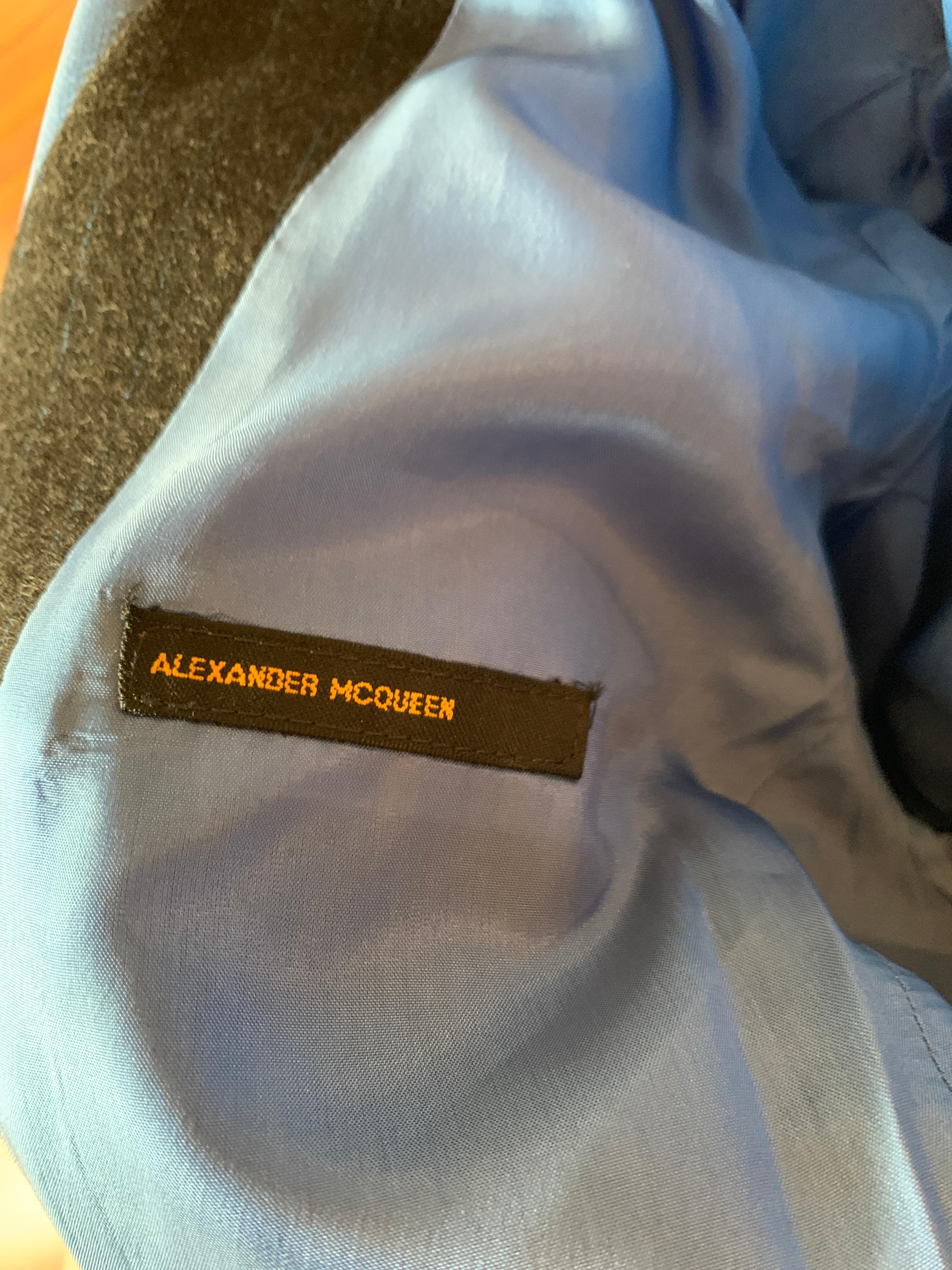 Alexander McQueen 1997 Charcoal Grey Blue Pinstripe Silk Collar Blazer Jacket 4