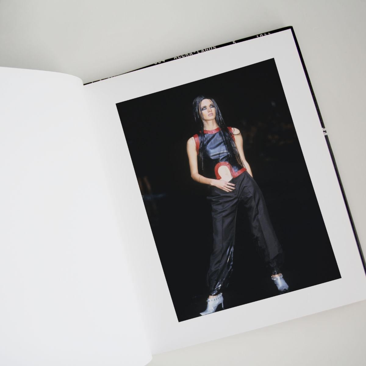 ALEXANDER MCQUEEN

2000. Black and red leather tank top from Alexander McQueen with scalloped neckline from the 