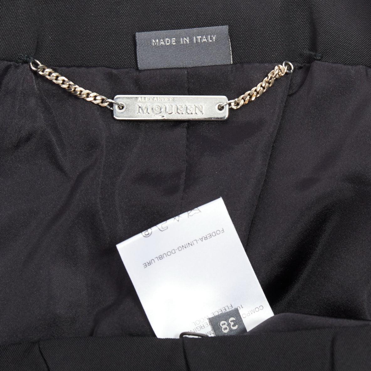 ALEXANDER MCQUEEN 2003 black virgin wool contour pleated dart blazer IT38 XS For Sale 3