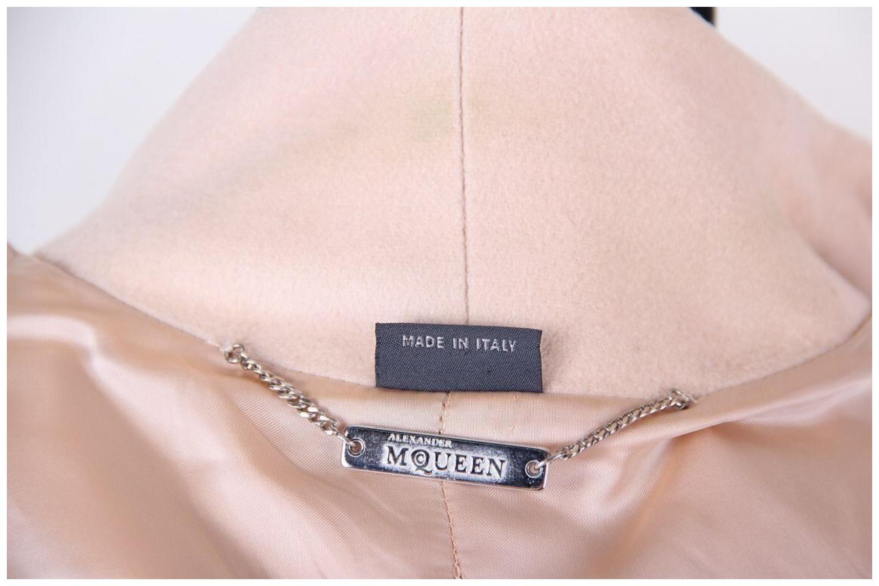Alexander McQueen 2004 cashmere Coat Jacket 42 it For Sale 4