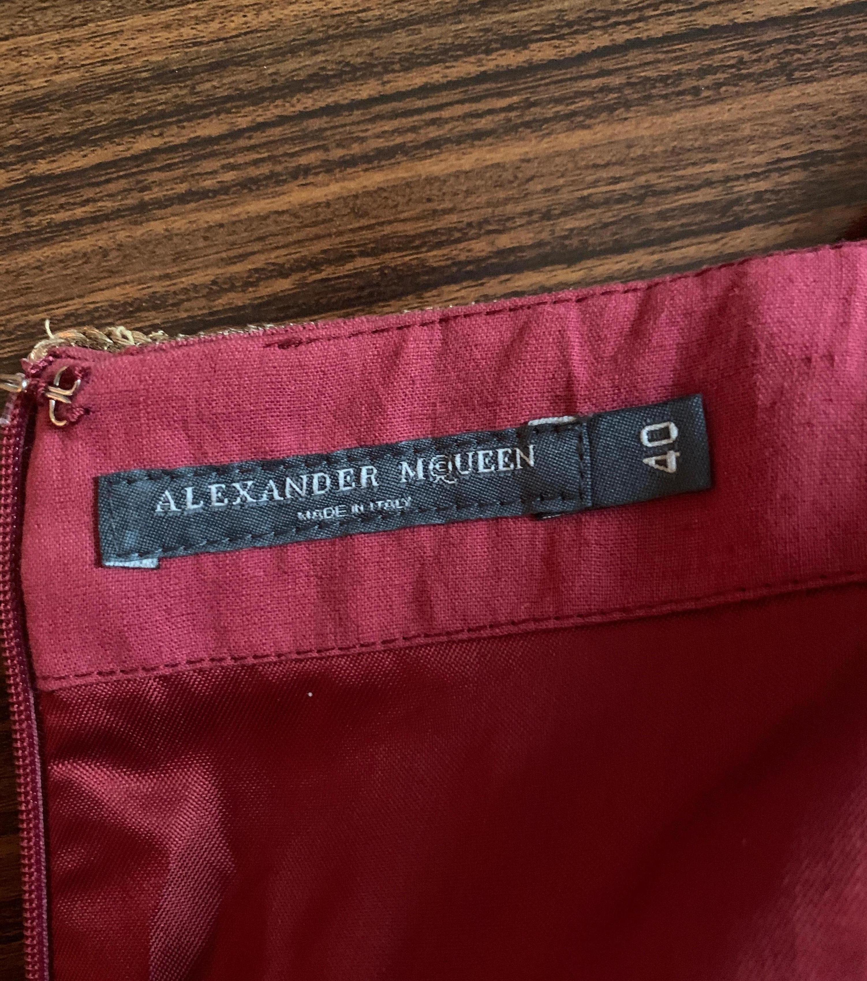 Alexander Mcqueen 2004 Gold Embellished Burgundy Red Pencil Skirt  For Sale 3