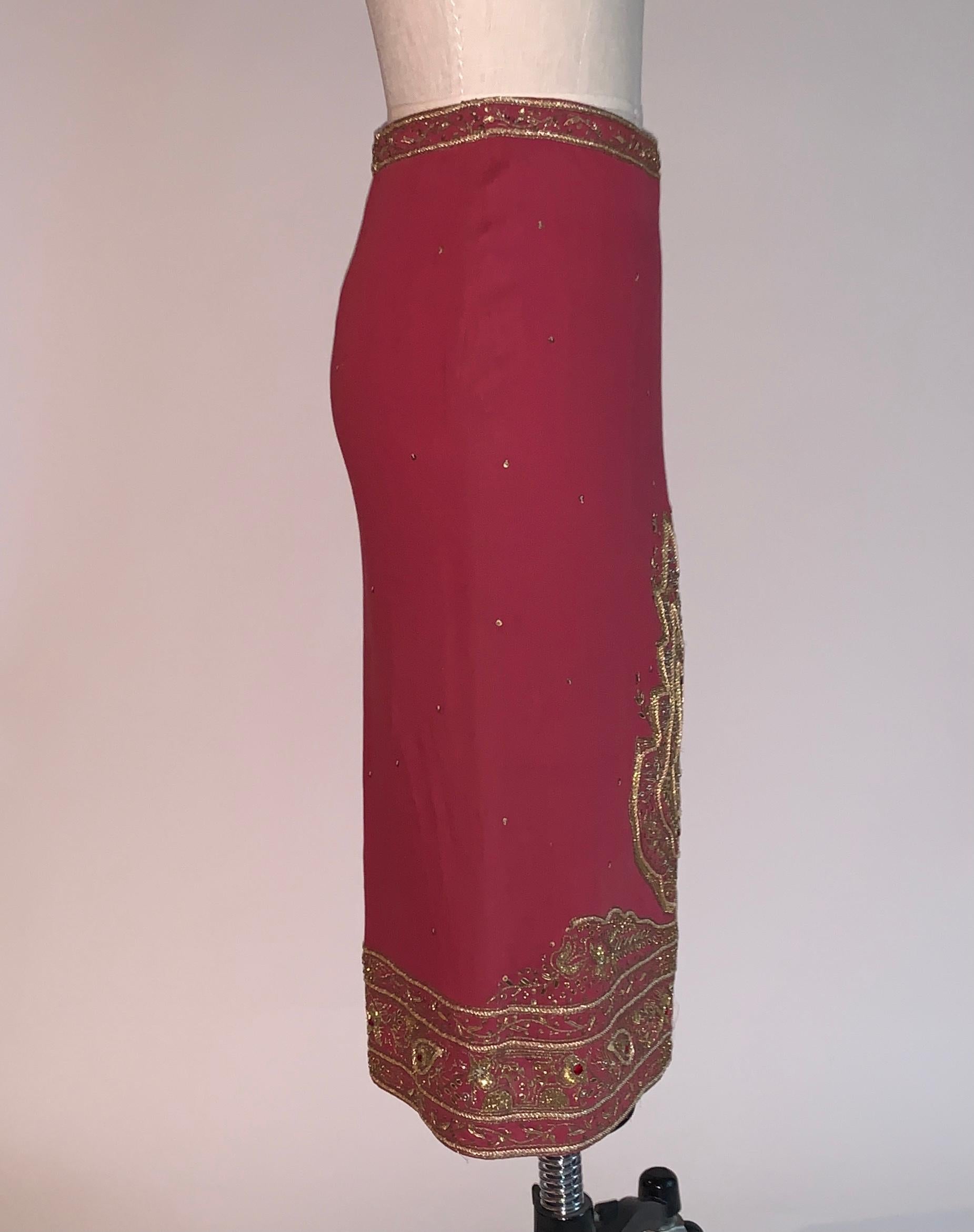 burgundy pencil skirt
