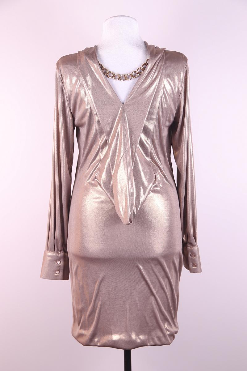 Alexander McQueen 2005-2006 dress
size 42

excellent condition, there is a micro hole at the seam, not through, see photo

chain at the back can be removed

mannequin 84.5 cm x 62 cm x 91 cm mannequin 33.35 in x 24.49 in x 35.79 in