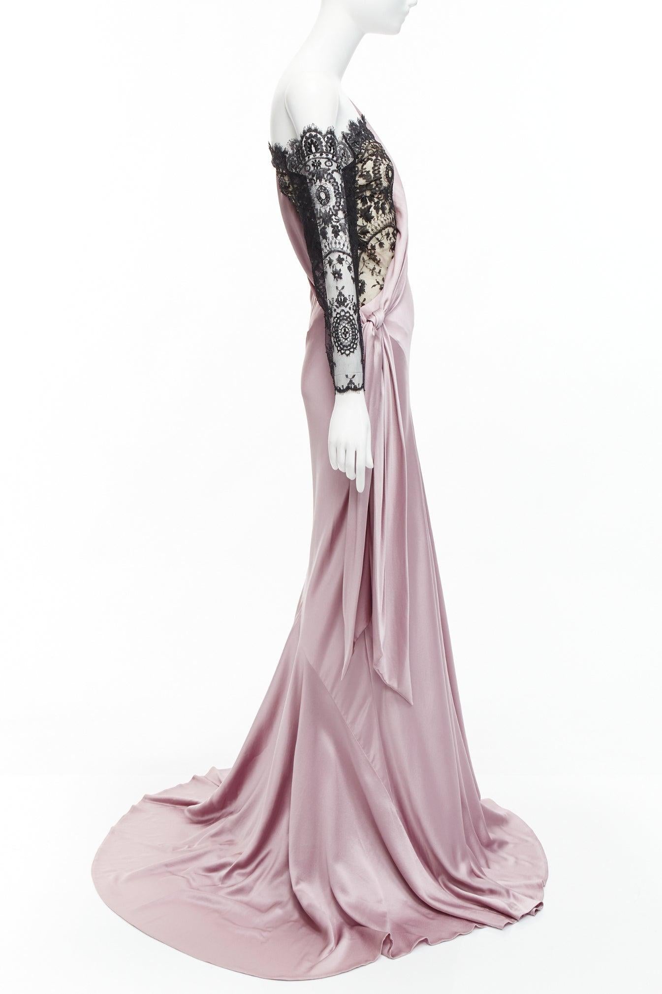 ALEXANDER MCQUEEN 2006 lilac black lace one shoulder bias gown dress IT40 S In New Condition For Sale In Hong Kong, NT