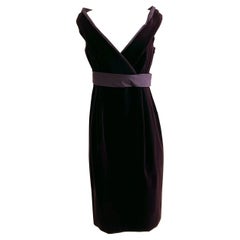 Alexander McQueen - Robe de cocktail en velours violet, 2006