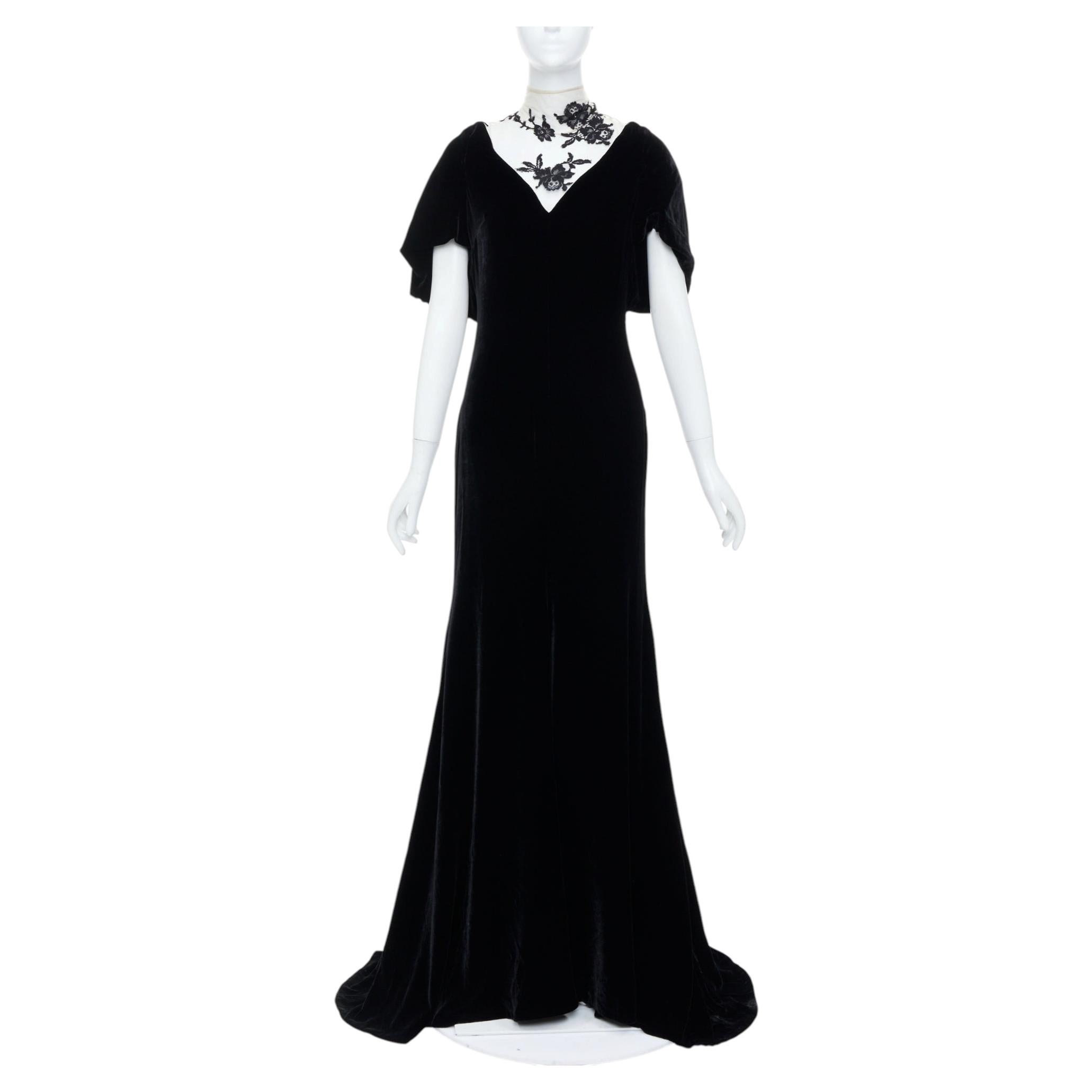 ALEXANDER MCQUEEN 2006 Runway Widows of Culloden black velvet gown IT40 S