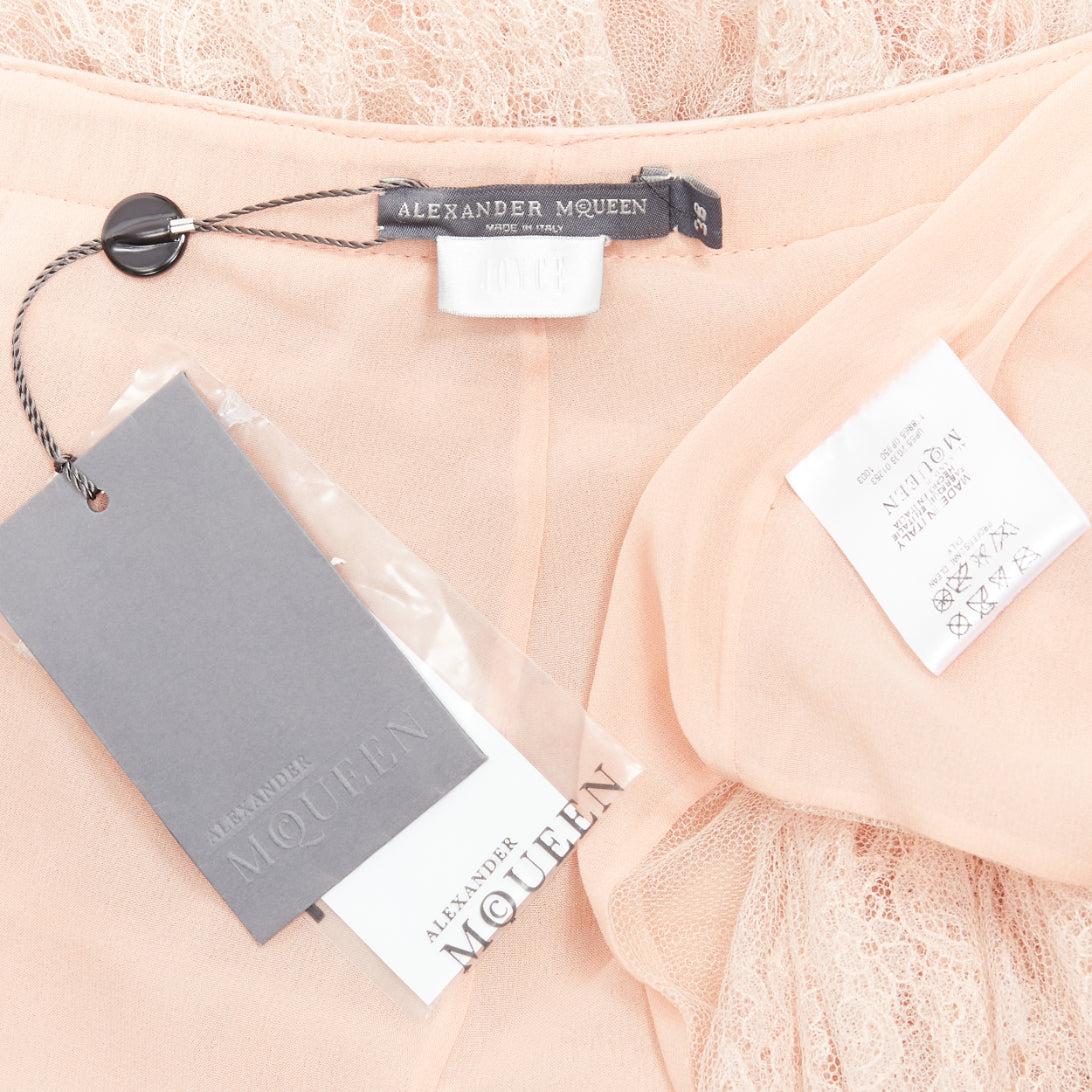 ALEXANDER MCQUEEN 2007 Runway rose dentelle cuir cascade drapé top à volants IT38 XS en vente 5