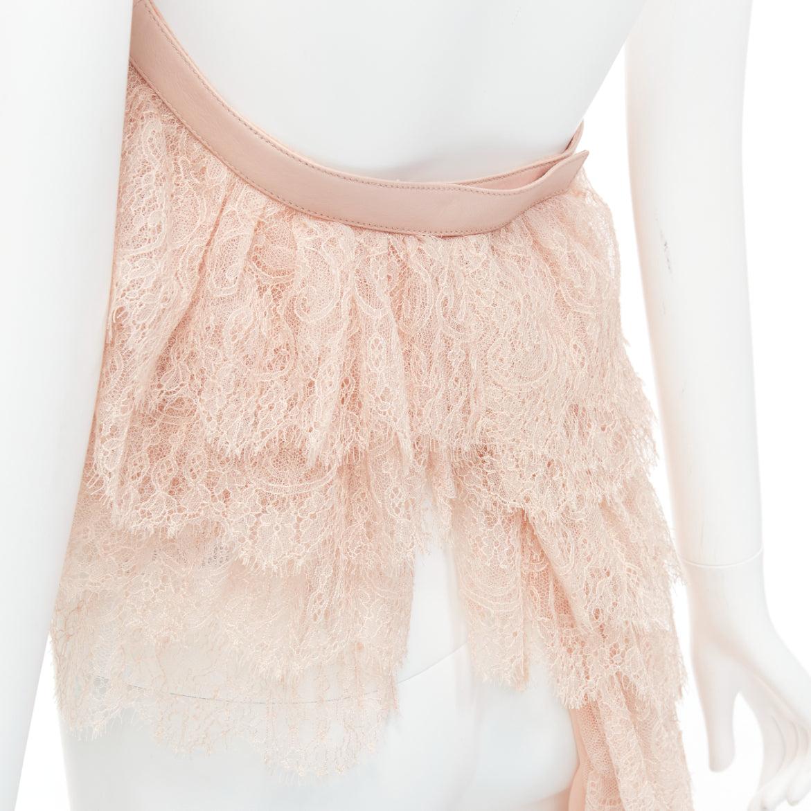 ALEXANDER MCQUEEN 2007 Runway rose dentelle cuir cascade drapé top à volants IT38 XS en vente 4