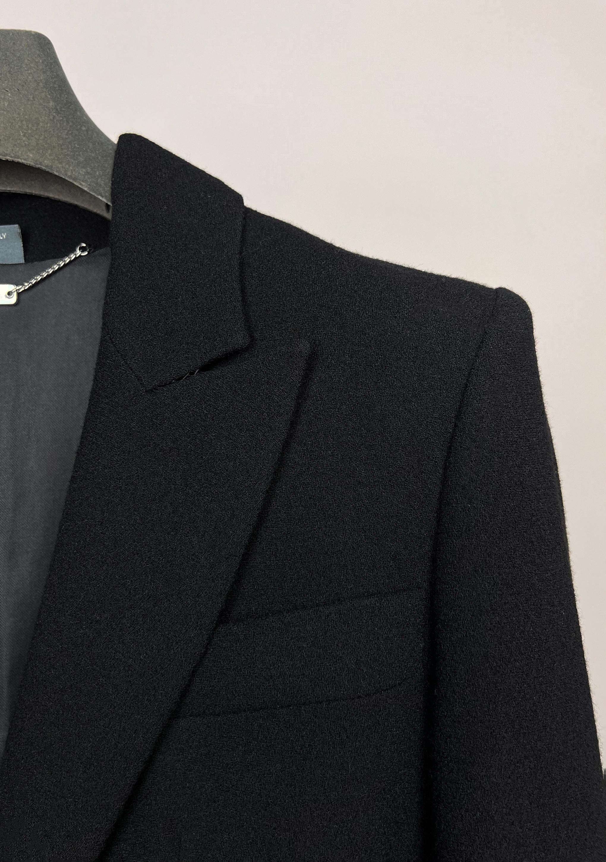 Alexander McQueen 2009 Pre-Fall fitted tail blazer jacket For Sale 4