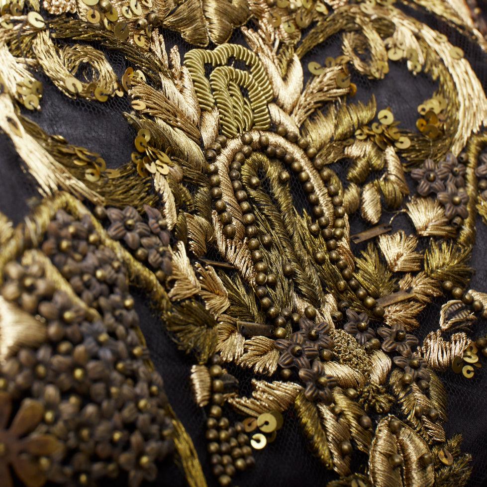ALEXANDER MCQUEEN 2010 Angels Demons Runway red gold puff dress IT40 S Beyonce
Reference: MAEA/A00009
Brand: Alexander McQueen
Designer: Sarah Burton
Collection: AW 2010 Angels Demons - Runway
As seen on: Beyonce - Run The World Music