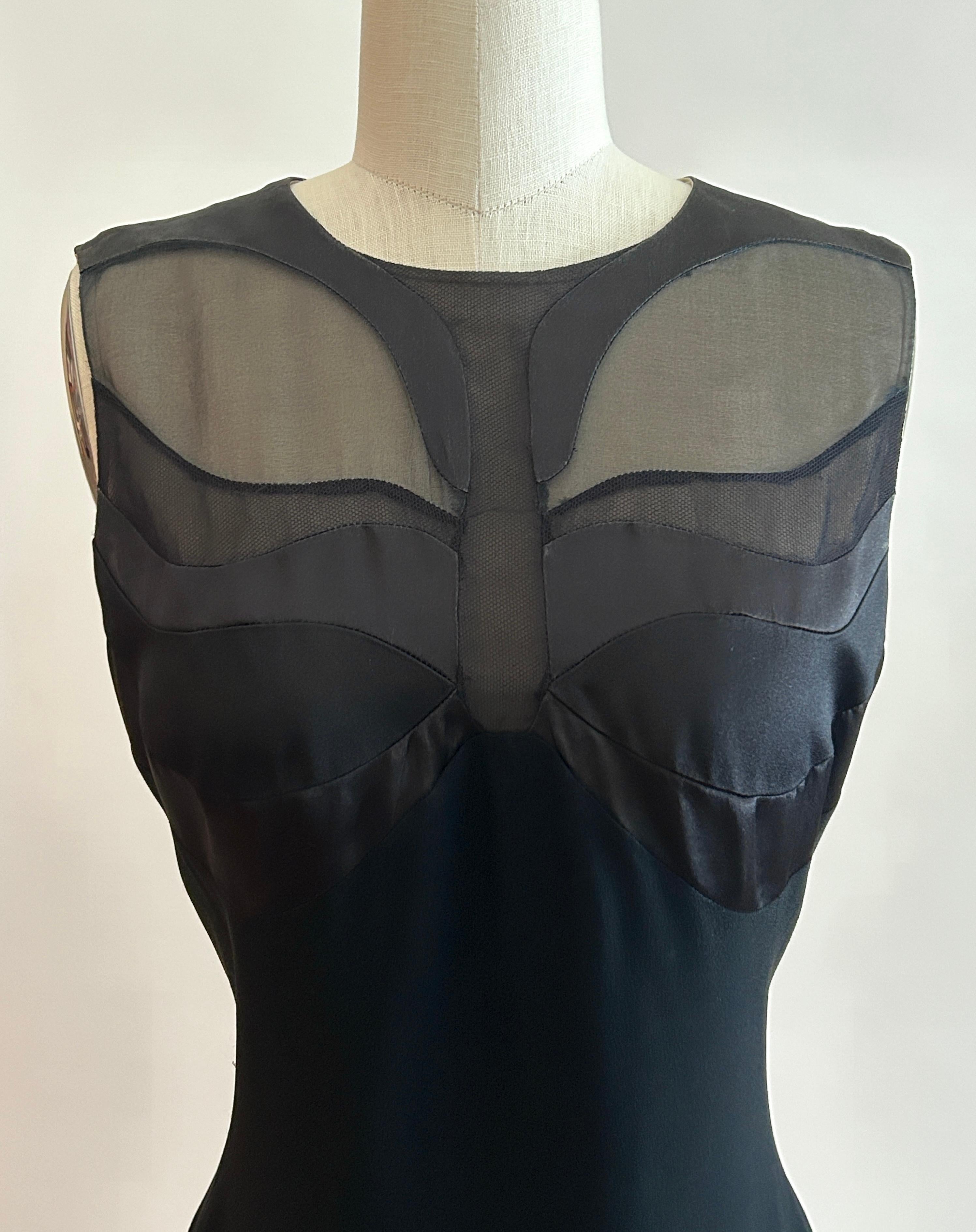 Alexander McQueen - Robe noire avec détails en forme de papillon, 2010  Pour femmes en vente