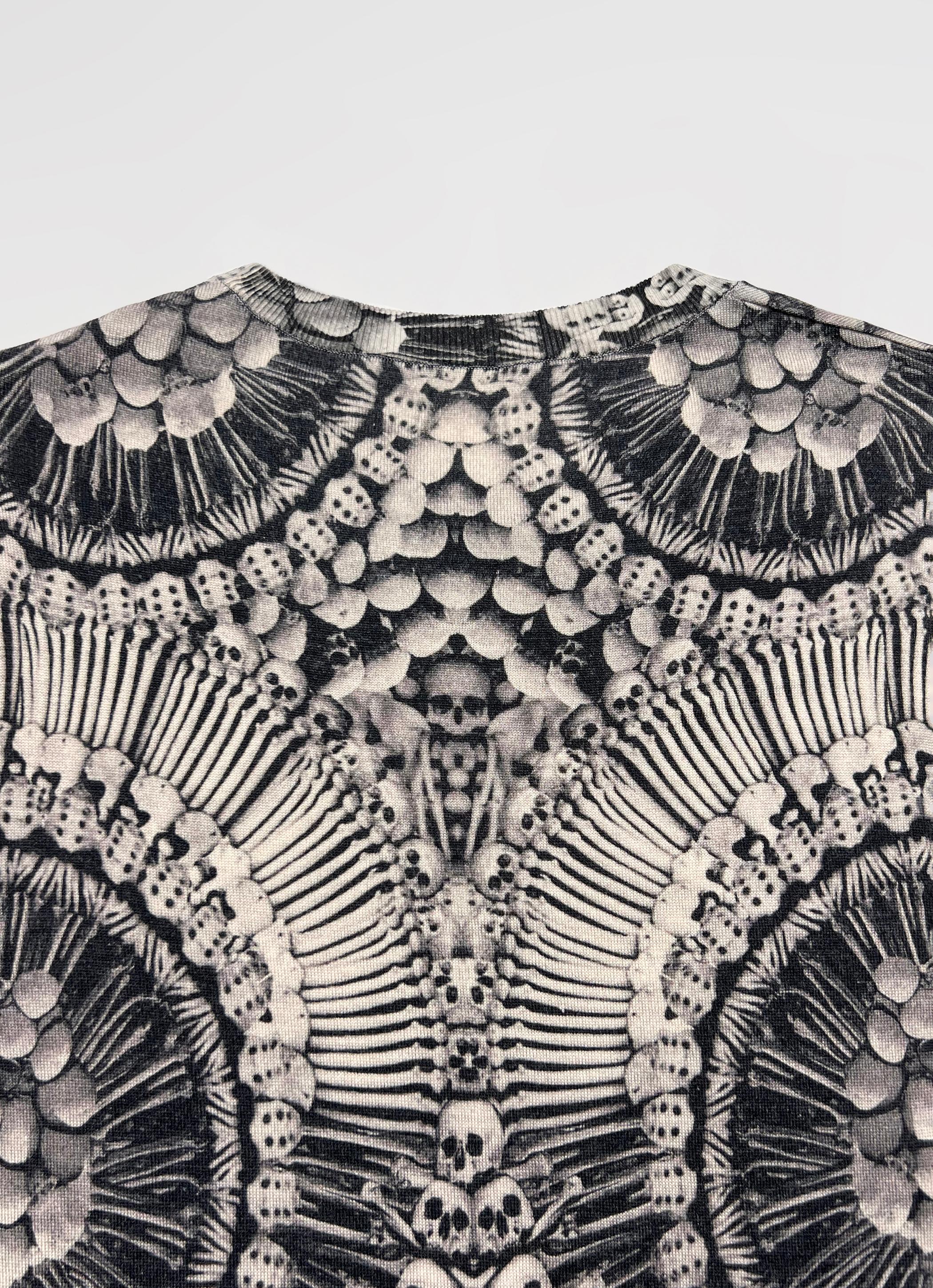Alexander McQueen 2010 catacombs Black Skull Print Wool Blend Long Sleeve Dress For Sale 3