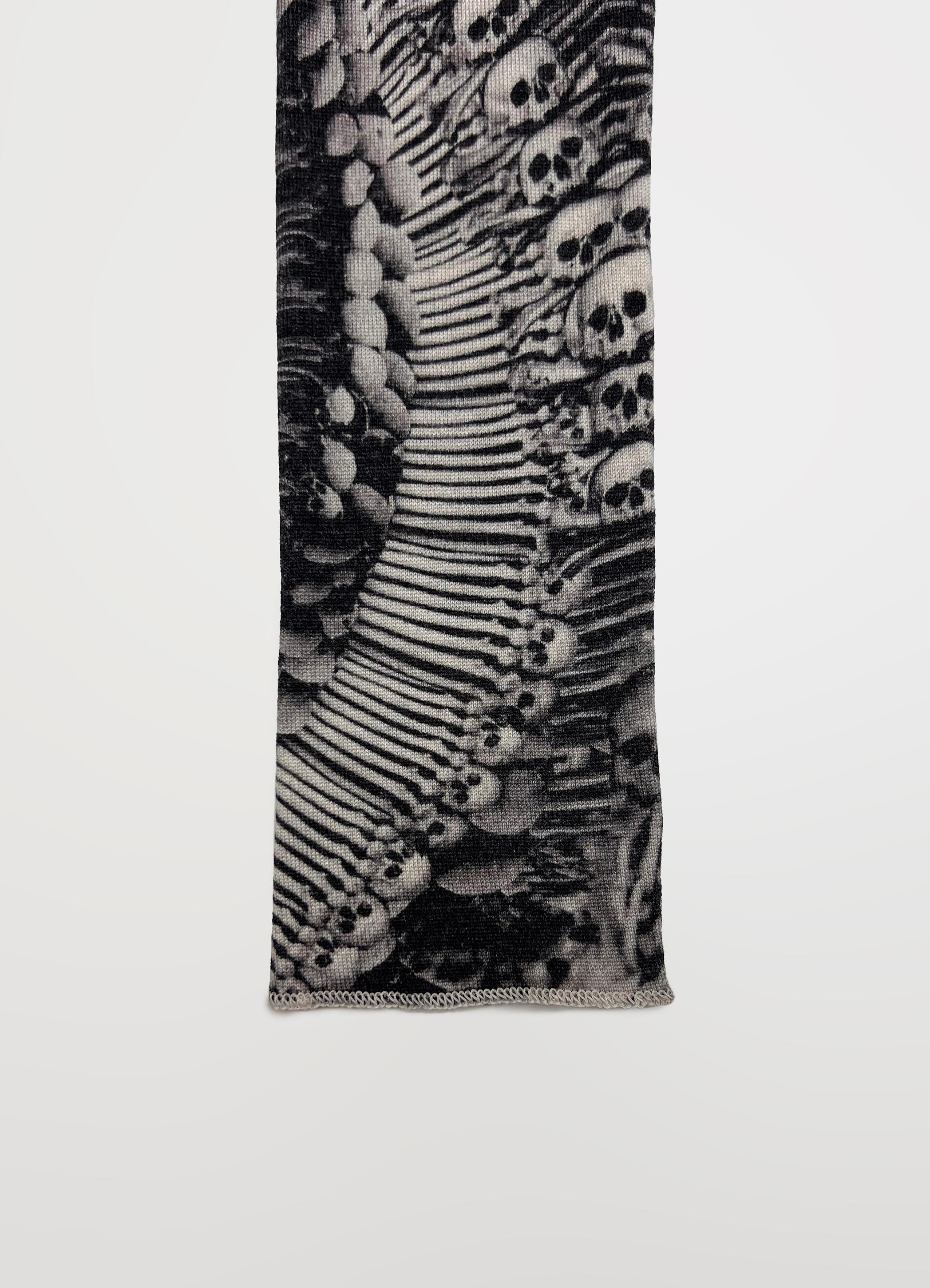 Alexander McQueen 2010 catacombs Black Skull Print Wool Blend Long Sleeve Dress For Sale 5