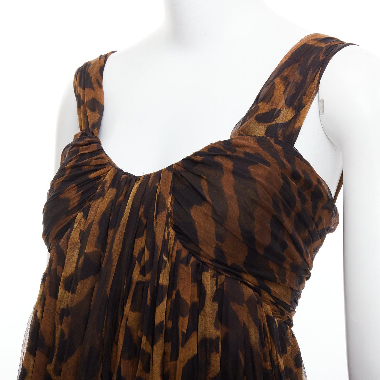 ALEXANDER MCQUEEN 2011 100% Seide Leopardendruck langes Korsettkleid IT40 S
Referenz: TGAS/E00444
Marke: Alexander McQueen
Collection'S: 2011
MATERIAL: Seide
Farbe: Braun, Schwarz
Muster: Leopard
Verschluss: Reißverschluss
Innenfutter: Schwarzer