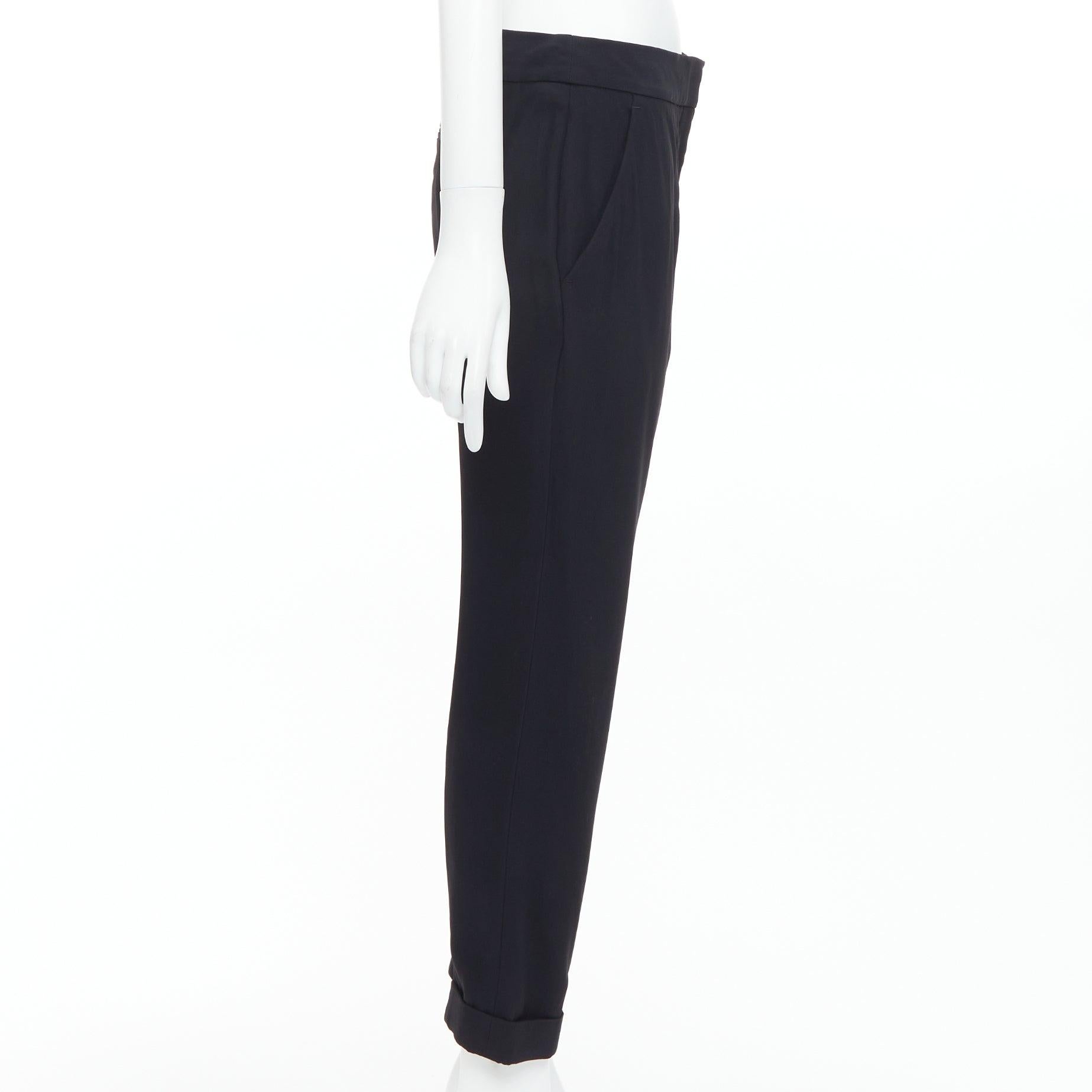 ALEXANDER McQueen 2011 - Pantalon croisé noir taille moyenne et évasé Excellent état - En vente à Hong Kong, NT