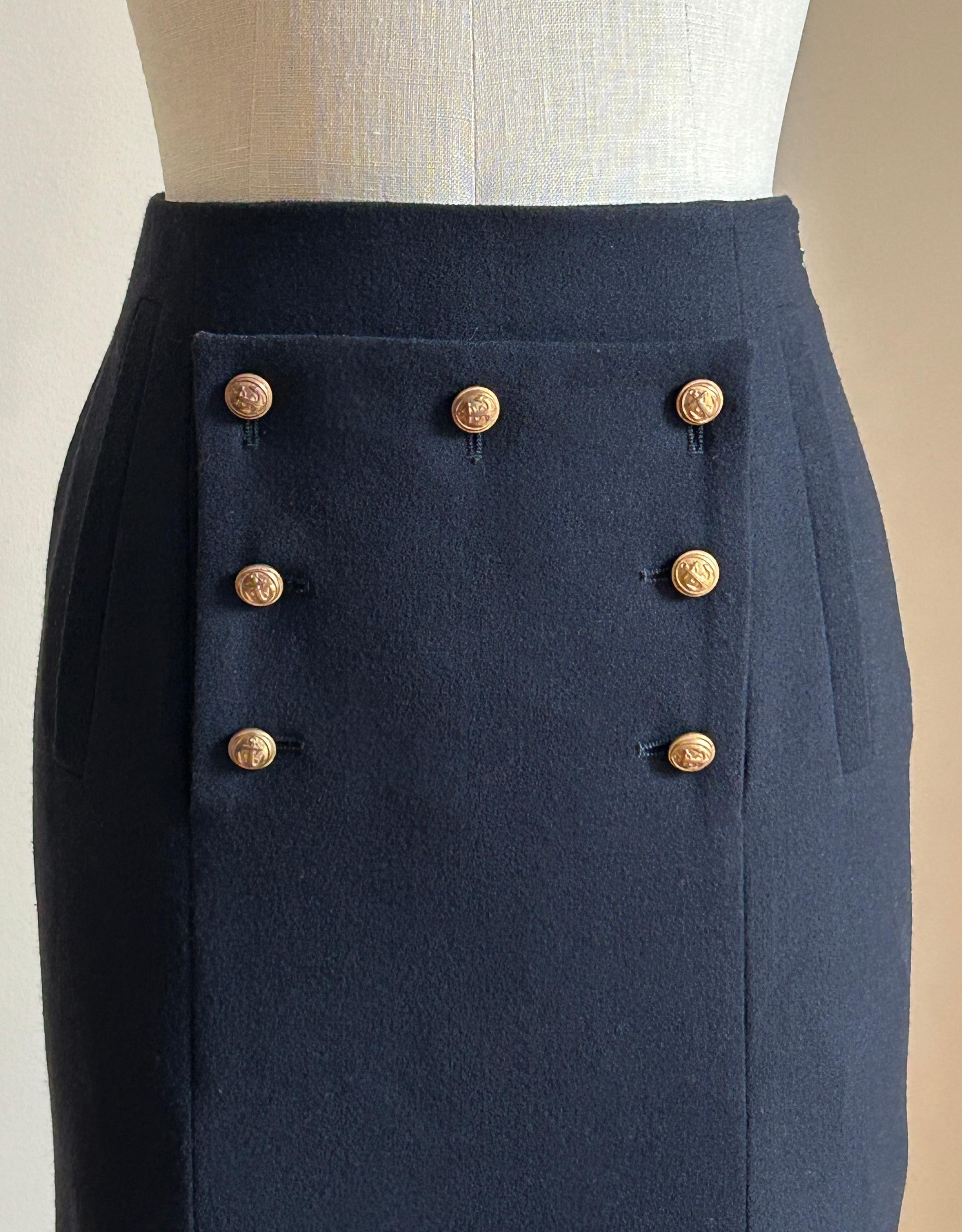 Alexander McQueen 2011 Navy Blue Anchor Button Skirt as Seen on Kate Middleton In Excellent Condition In San Francisco, CA