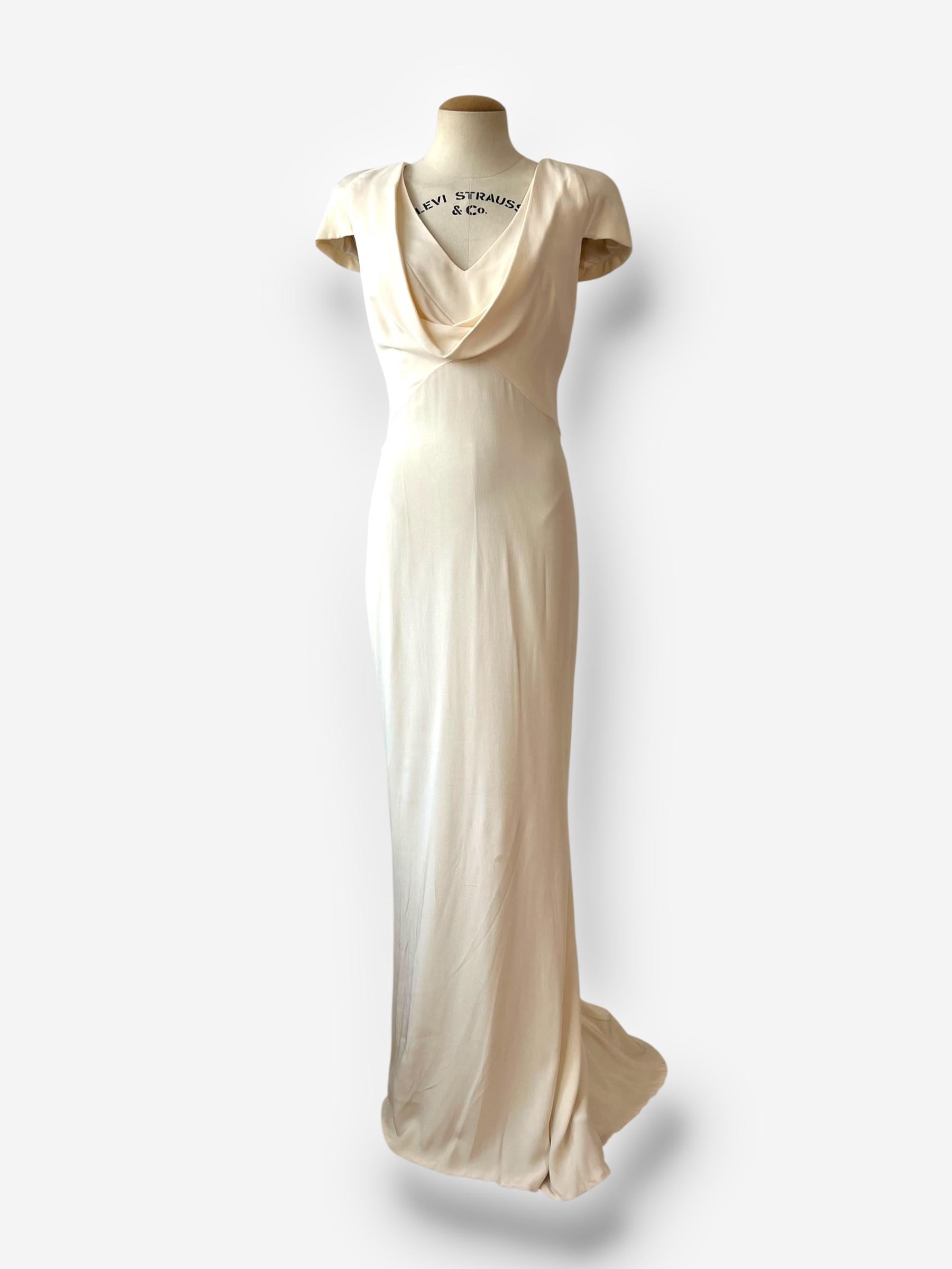 Alexander McQueen 2011 Silk-Crepe Gown, Pippa Middleton’s bridesmaid dress en vente 8