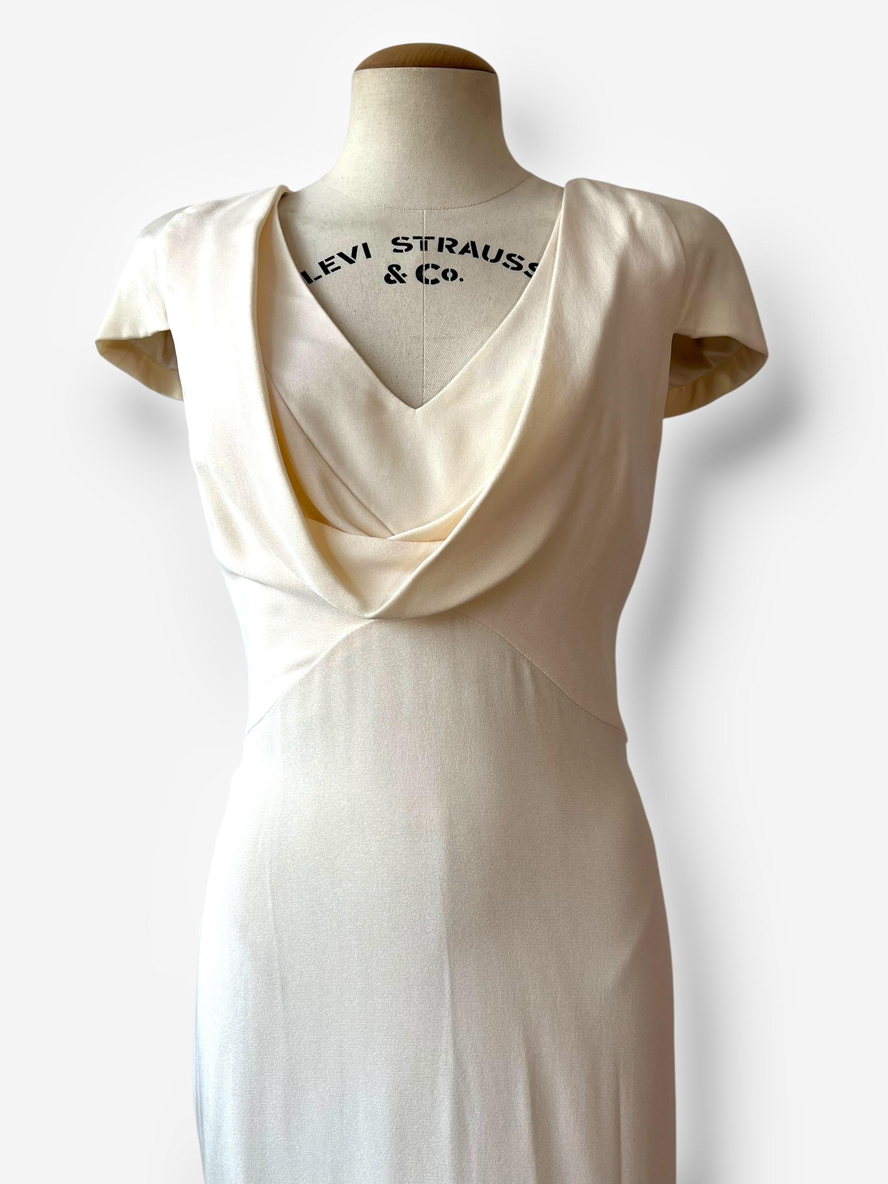Alexander McQueen 2011 Silk-Crepe Gown, Pippa Middleton’s bridesmaid dress en vente 9