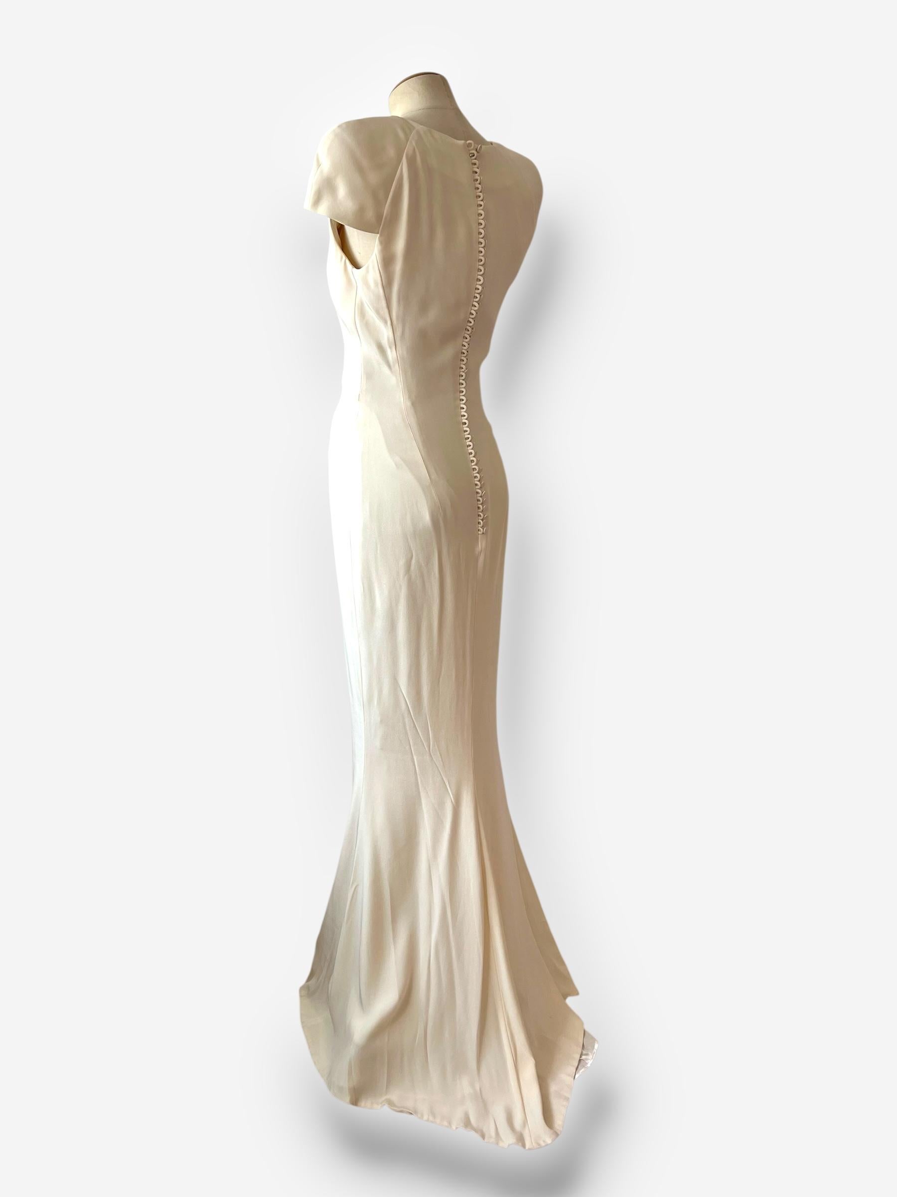 Beige Alexander McQueen 2011 Silk-Crepe Gown, Pippa Middleton’s bridesmaid dress en vente