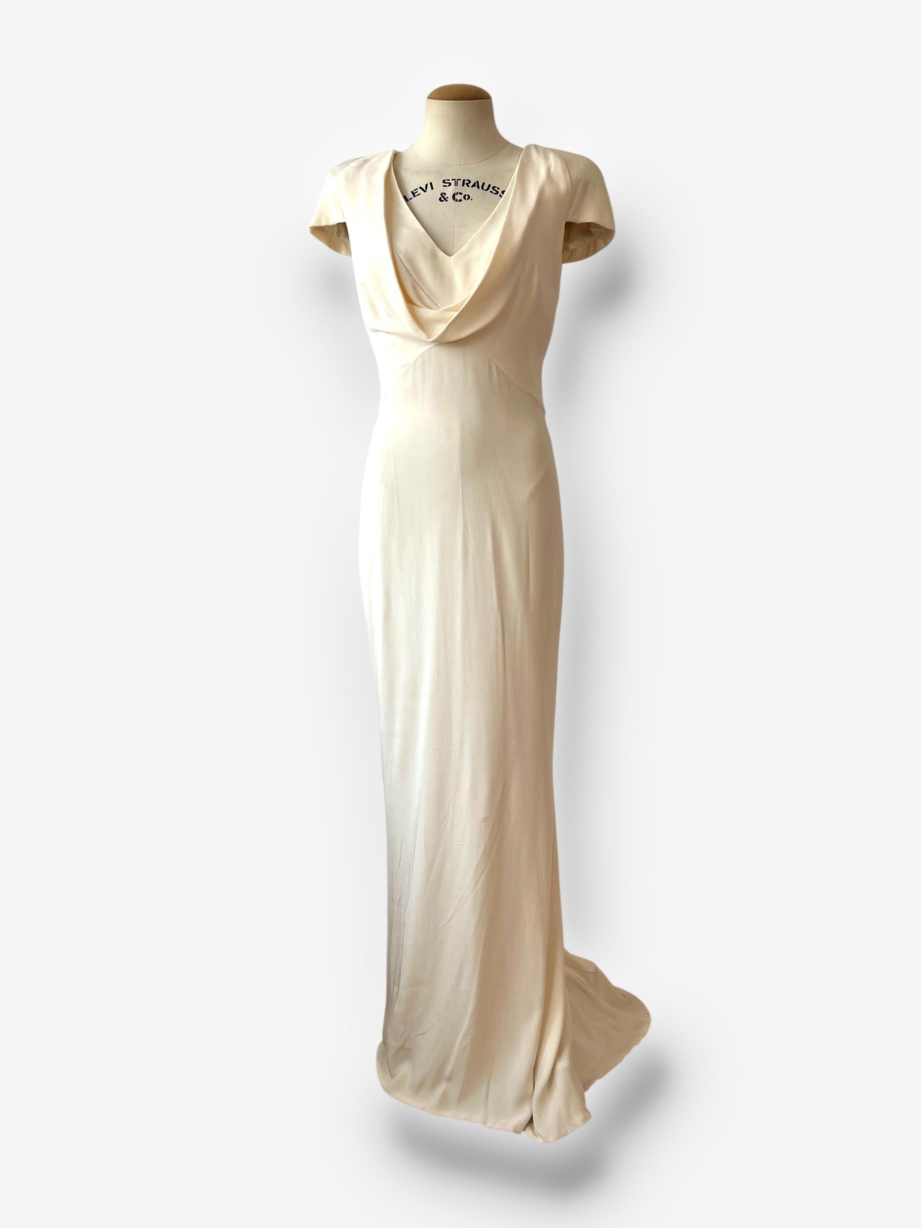 Alexander McQueen 2011 Silk-Crepe Gown, Pippa Middleton’s bridesmaid dress Pour femmes en vente
