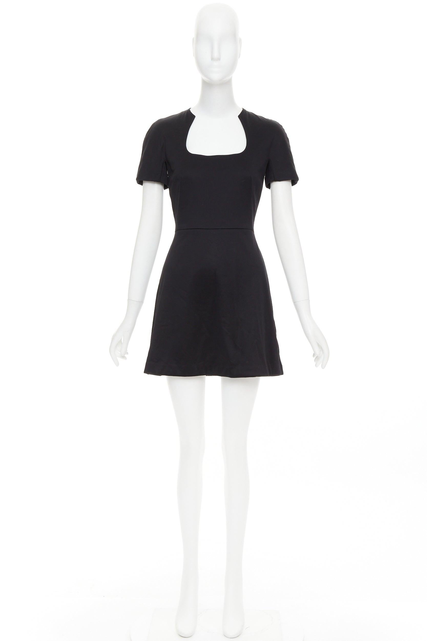 ALEXANDER MCQUEEN 2013 mini vestido negro de algodón con cuello redondo y manga corta IT40 S en venta 4