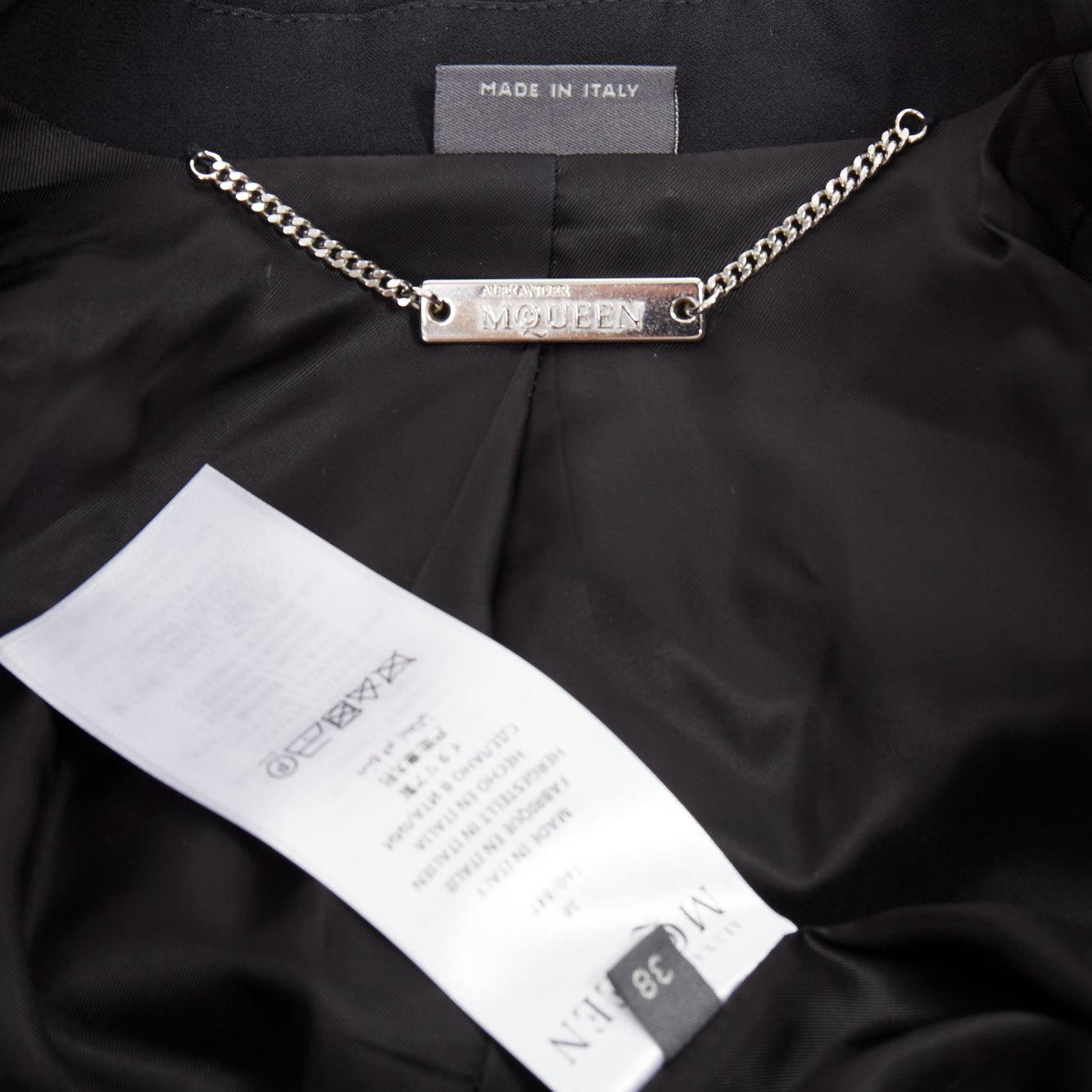 ALEXANDER MCQUEEN 2018 blazer ajustado negro con detalle de cordón ojal IT38 XS en venta 5