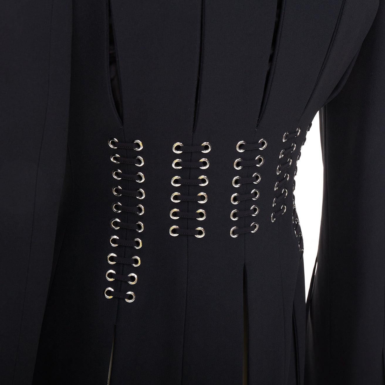 ALEXANDER MCQUEEN 2018 blazer ajustado negro con detalle de cordón ojal IT38 XS en venta 4