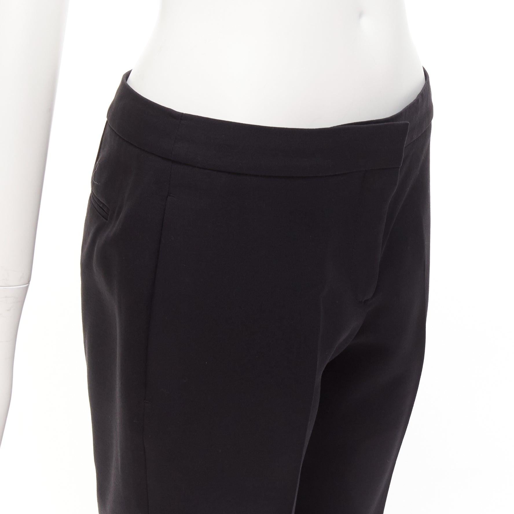 ALEXANDER MCQUEEN 2018 black wool silk blend front pleat tapered trousers IT40 S
Reference: KEDG/A00309
Brand: Alexander McQueen
Collection: 2018
Material: Wool, Silk, Blend
Color: Black
Pattern: Solid
Closure: Zip Fly
Extra Details: One back