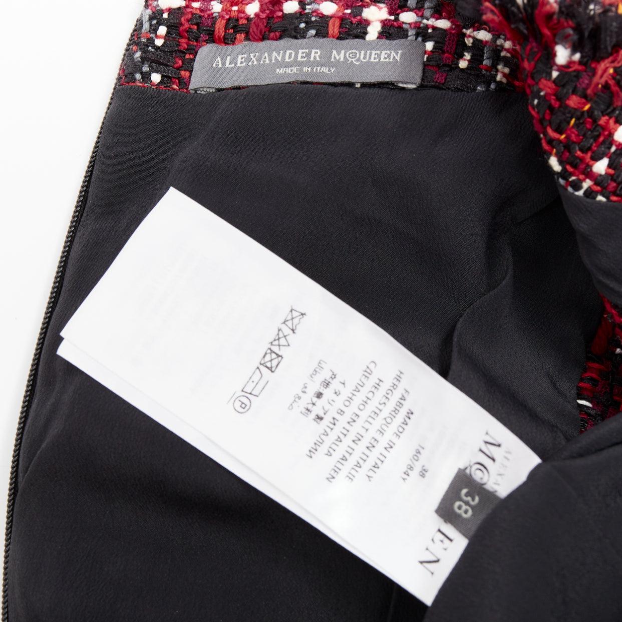 Alexander McQueen 2018 rosso nero tartan tweed con spacco frontale IT38 XS in vendita 3