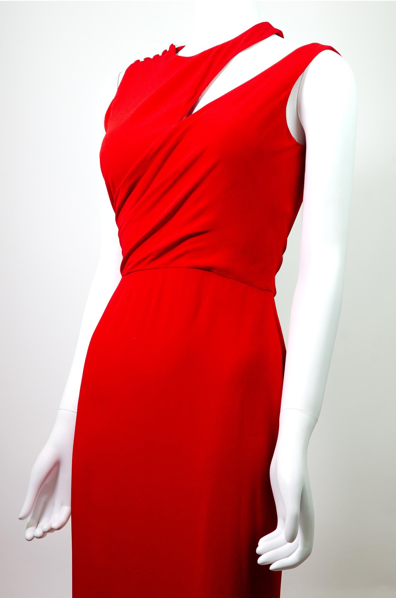 ALEXANDER MCQUEEN 2018 - Robe rouge à découpes XS Pour femmes en vente