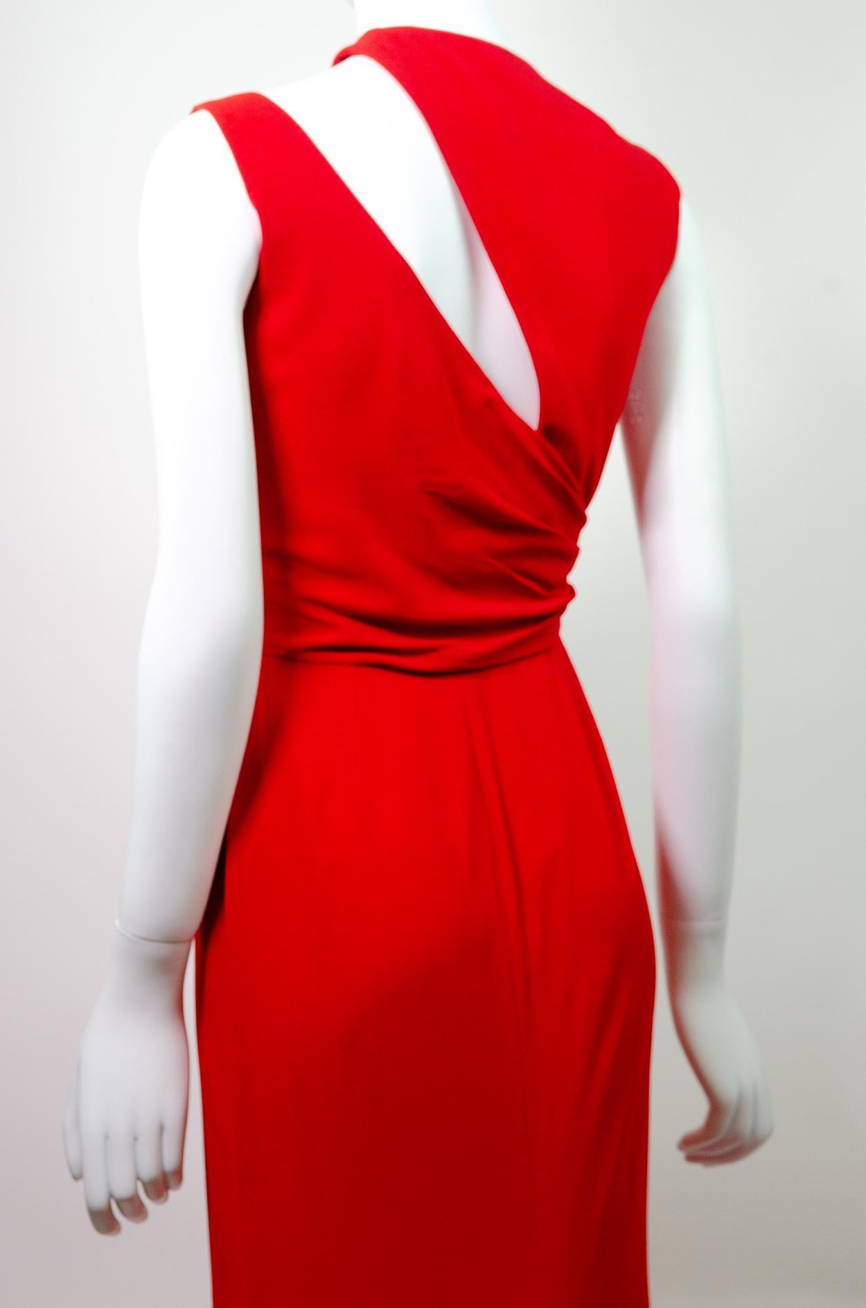 ALEXANDER MCQUEEN 2018 Red Cut-Out Gown XS For Sale 3