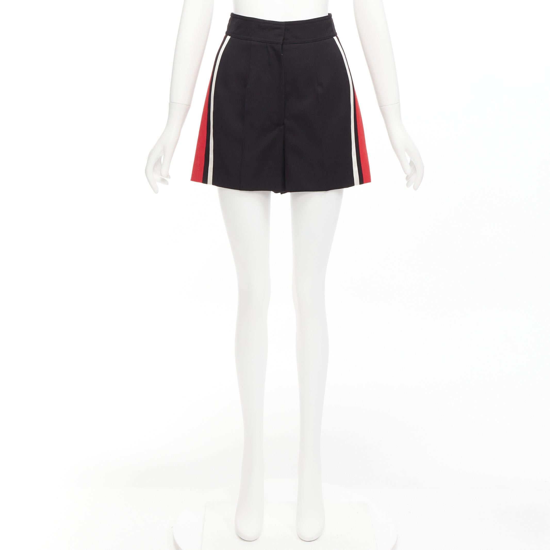 ALEXANDER MCQUEEN 2018 red white stripe black virgin wool wide shorts IT38 XS For Sale 5