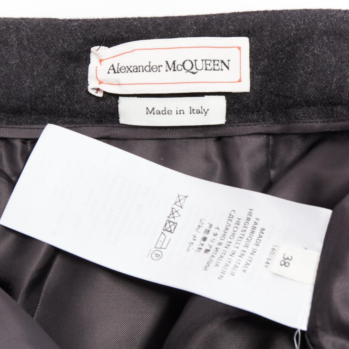 Alexander McQueen 2019 pantaloni bootcut affusolati in lana grigia IT38 XS in vendita 3