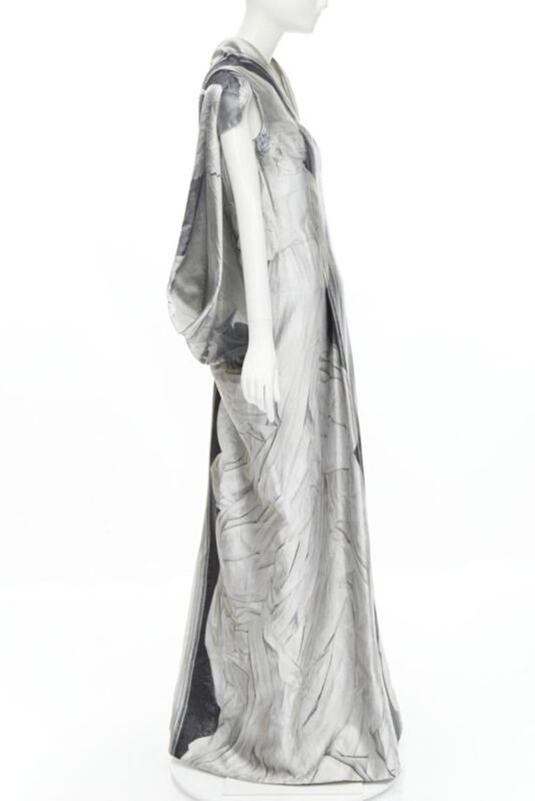 ALEXANDER MCQUEEN 2010 Angels Demons Runway jacquard draped gown IT40 S In Excellent Condition In Hong Kong, NT