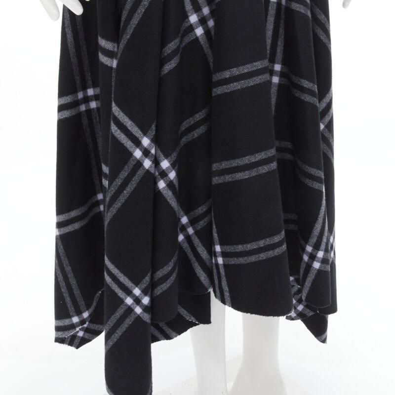 ALEXANDER MCQUEEN 2020 Runway buste en cuir noir robe à carreaux drapés marine IT42 M 5