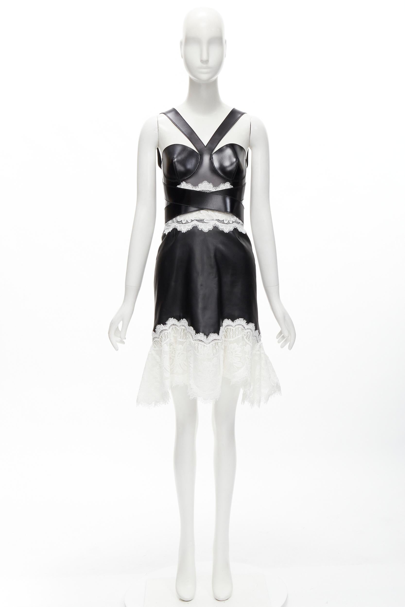 ALEXANDER MCQUEEN 2020 Runway black leather bustier white lace dress IT38 S For Sale 6