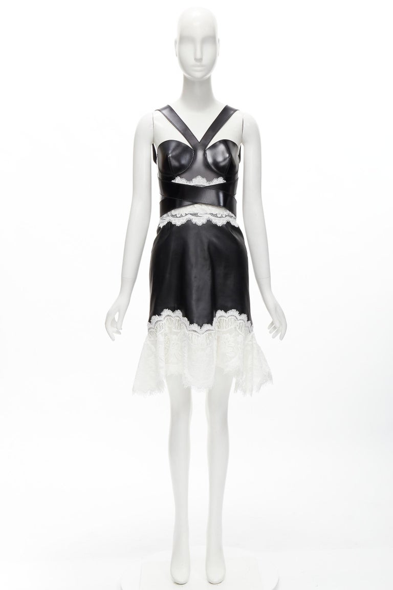 ALEXANDER MCQUEEN 2020 Runway black leather bustier white lace dress ...