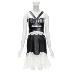 ALEXANDER MCQUEEN 2020 Runway black leather bustier white lace dress IT38 S