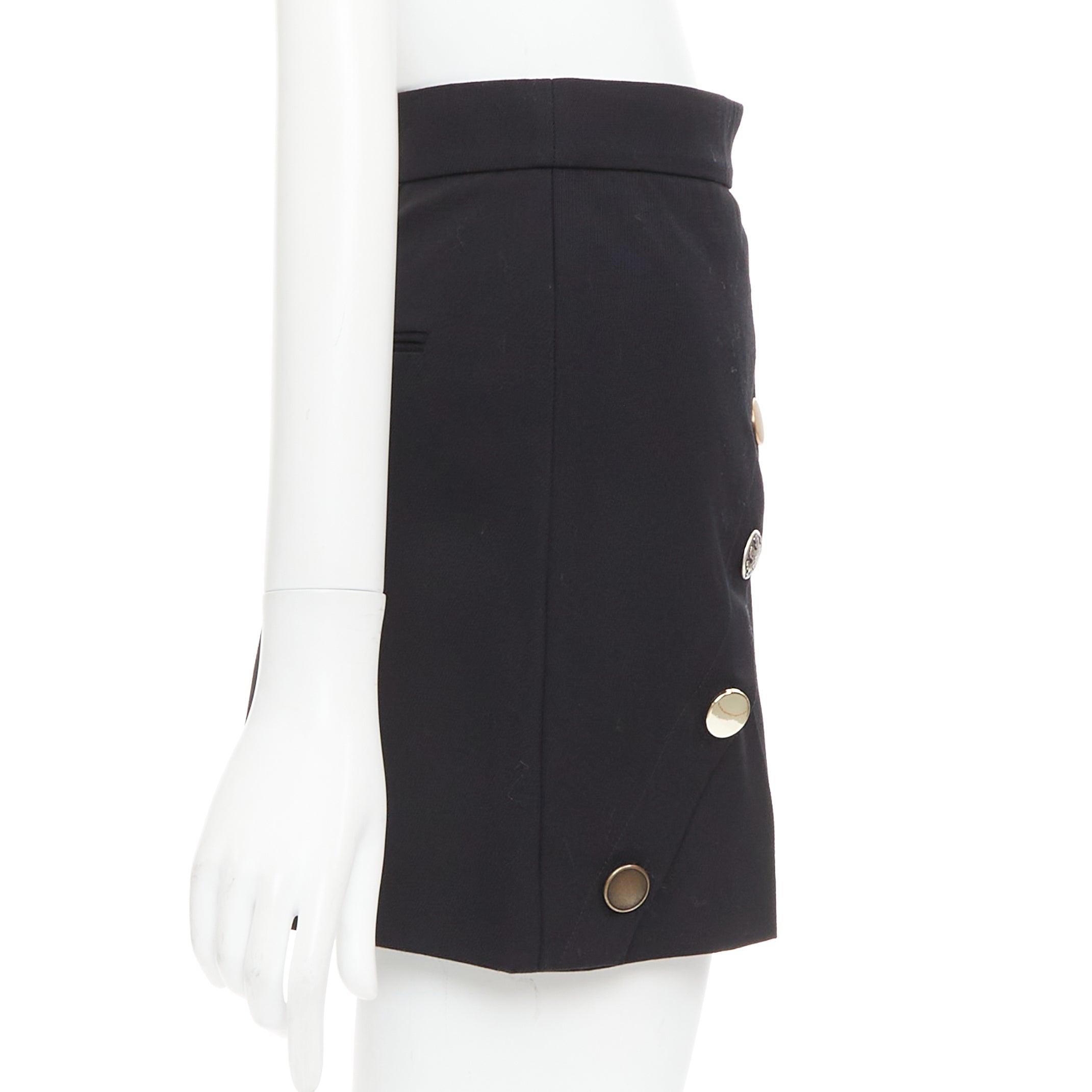 ALEXANDER MCQUEEN 2021 schwarz gold multi Knöpfe asymmetrische Shorts IT36 XXS im Zustand „Gut“ im Angebot in Hong Kong, NT