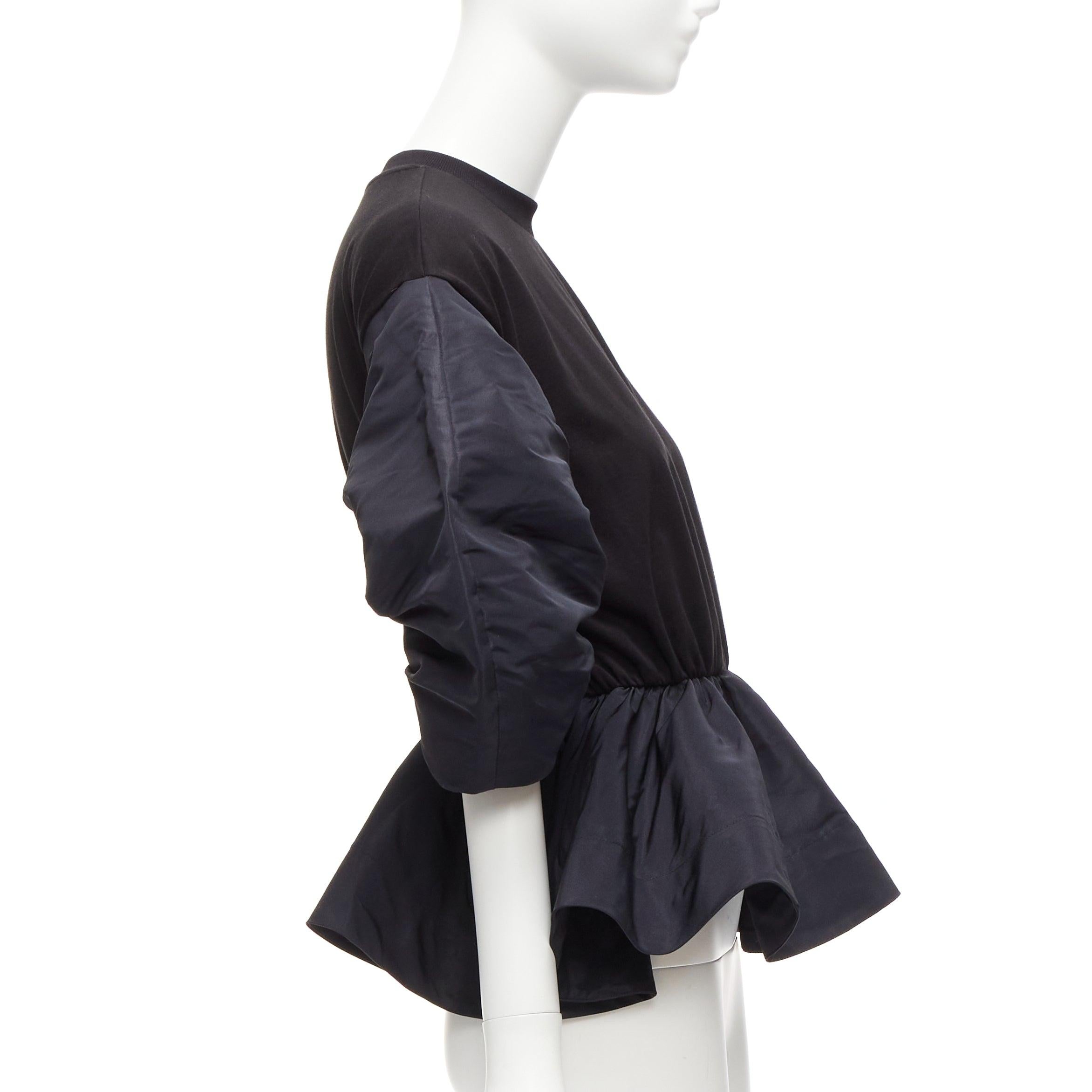 ALEXANDER MCQUEEN 2021 black round puff sleeve peplum contrast top IT36 XXS In Excellent Condition For Sale In Hong Kong, NT